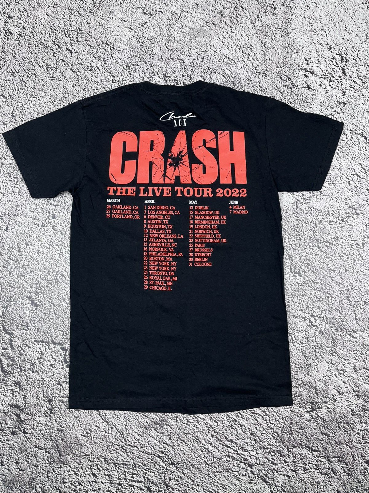Band Tees Charli XCX Crash The Live Tour 2022 Tee USA Rare Size US S / EU 44-46 / 1 - 8 Thumbnail