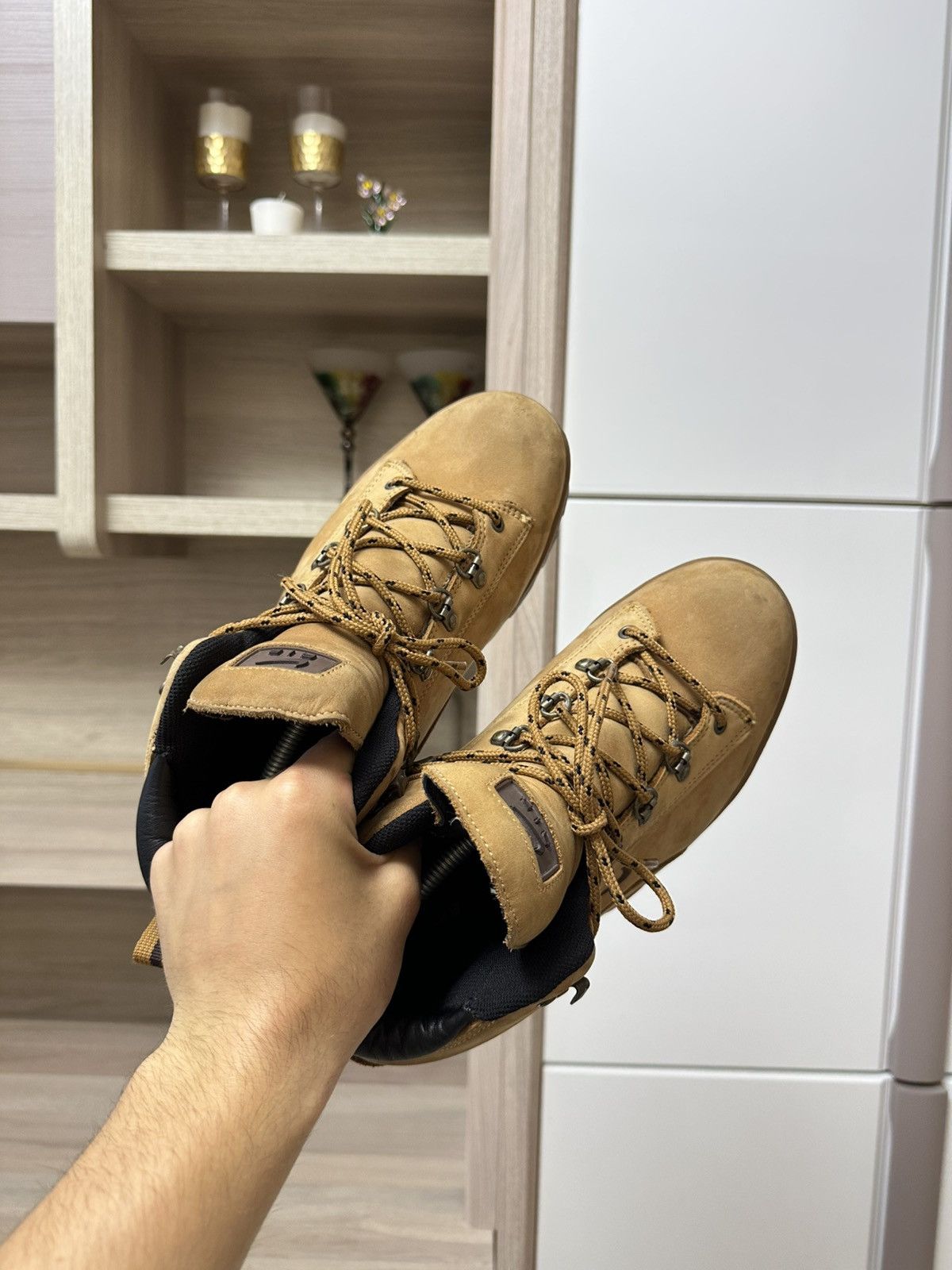 Nike ACG Nike ACG Brown Suede Leather Trail Hiking Boots Shoes Mens Size US 9.5 / EU 42-43 - 13 Thumbnail