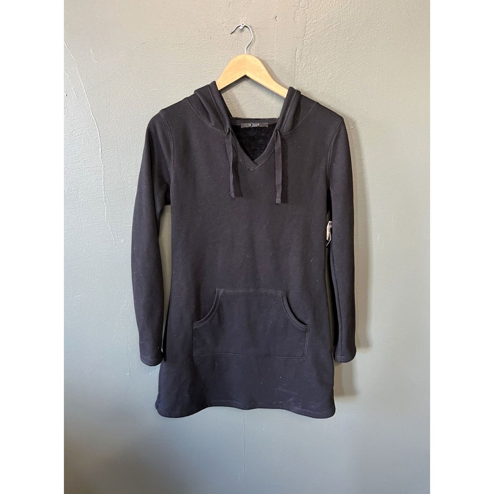 Vintage Tahari Womens Black Long Hooded Pullover Sweater Size M NWT Size M / US 6-8 / IT 42-44 - 2 Thumbnail
