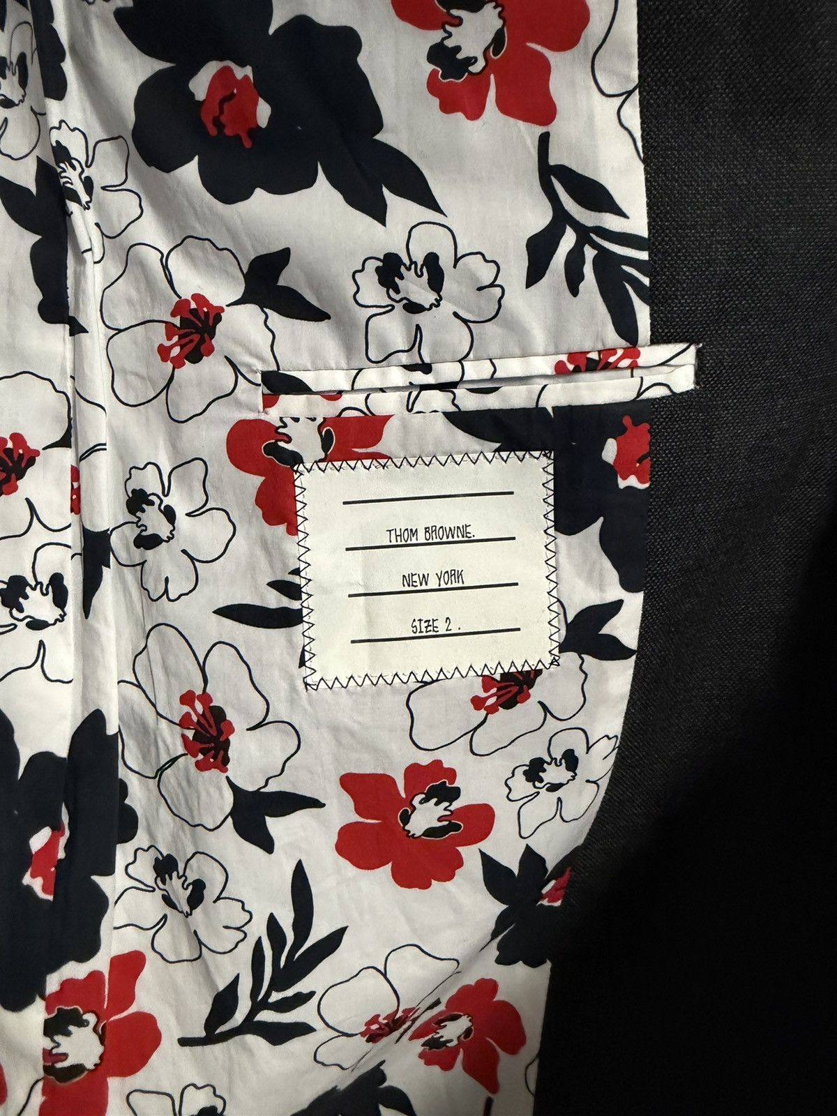 Thom Browne Shark Fin Coat Size US S / EU 44-46 / 1 - 10 Thumbnail
