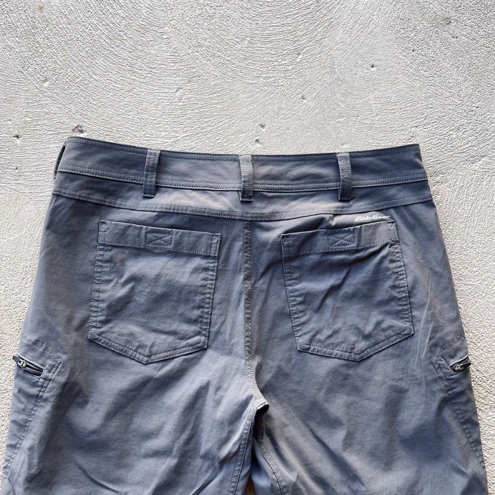 Eddie Bauer Eddie Bauer Pants Mens 36x30 Gray First Ascent Convertible Straight Fit Hike Chino Zip Shorts Conversion Regular Mens Size US 36 / EU 52 - 5 Thumbnail