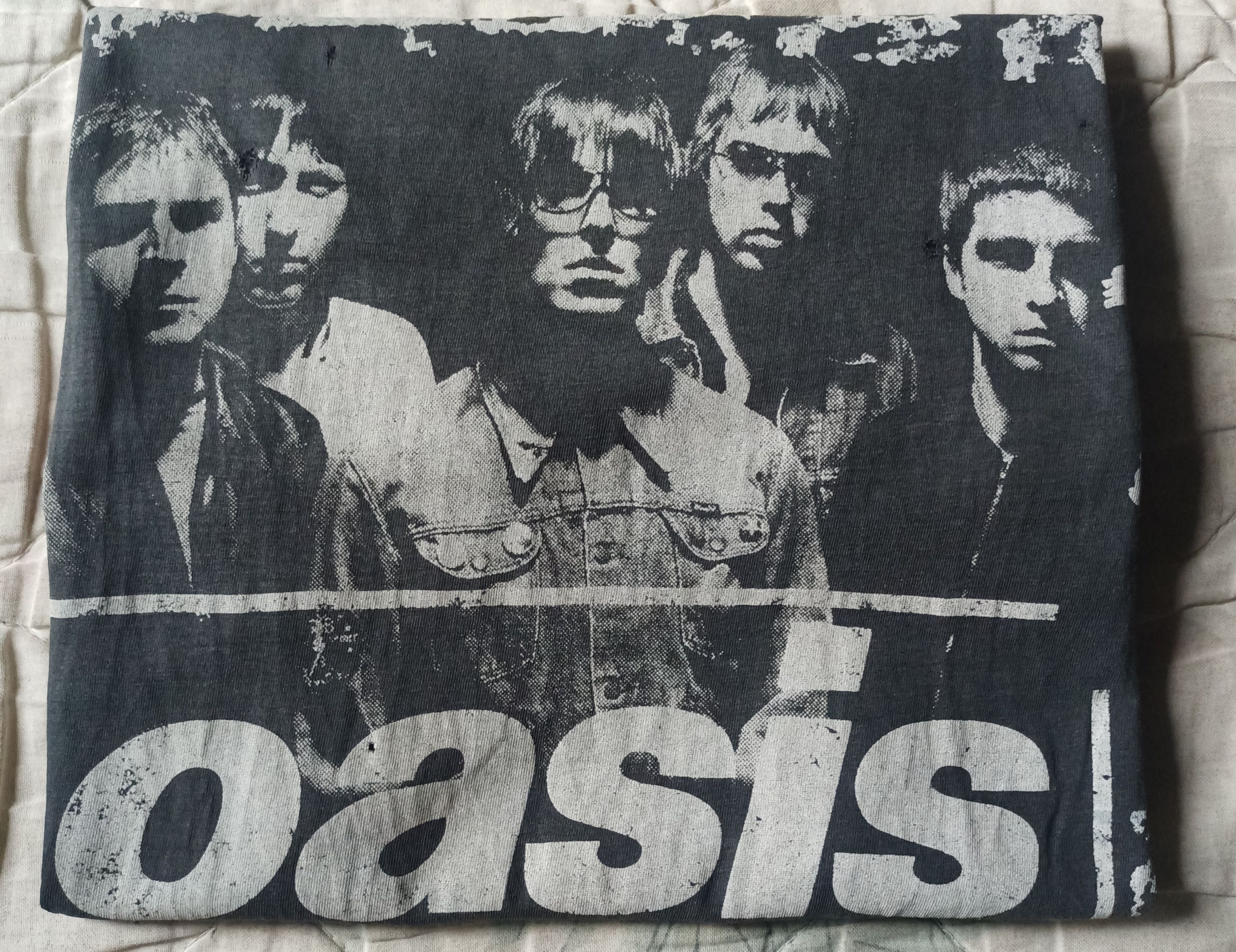 Band Tees × Vintage True Amazing Distress Vintage Bootleg OASIS Band Tees 00's Size US M / EU 48-50 / 2 - 12 Thumbnail