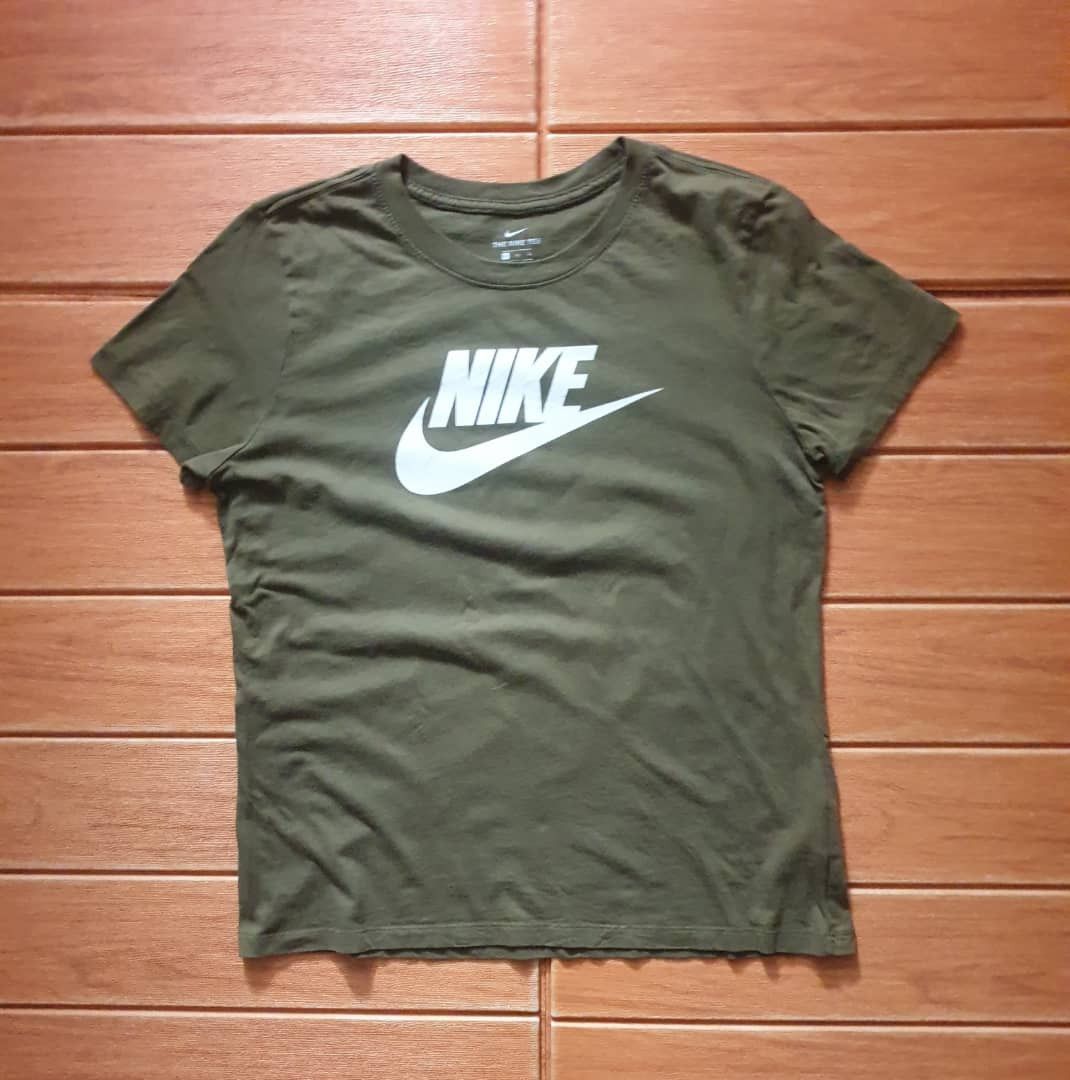 Nike Nike green colour shorts sleeve shirt Size M / US 6-8 / IT 42-44 - 1 Thumbnail