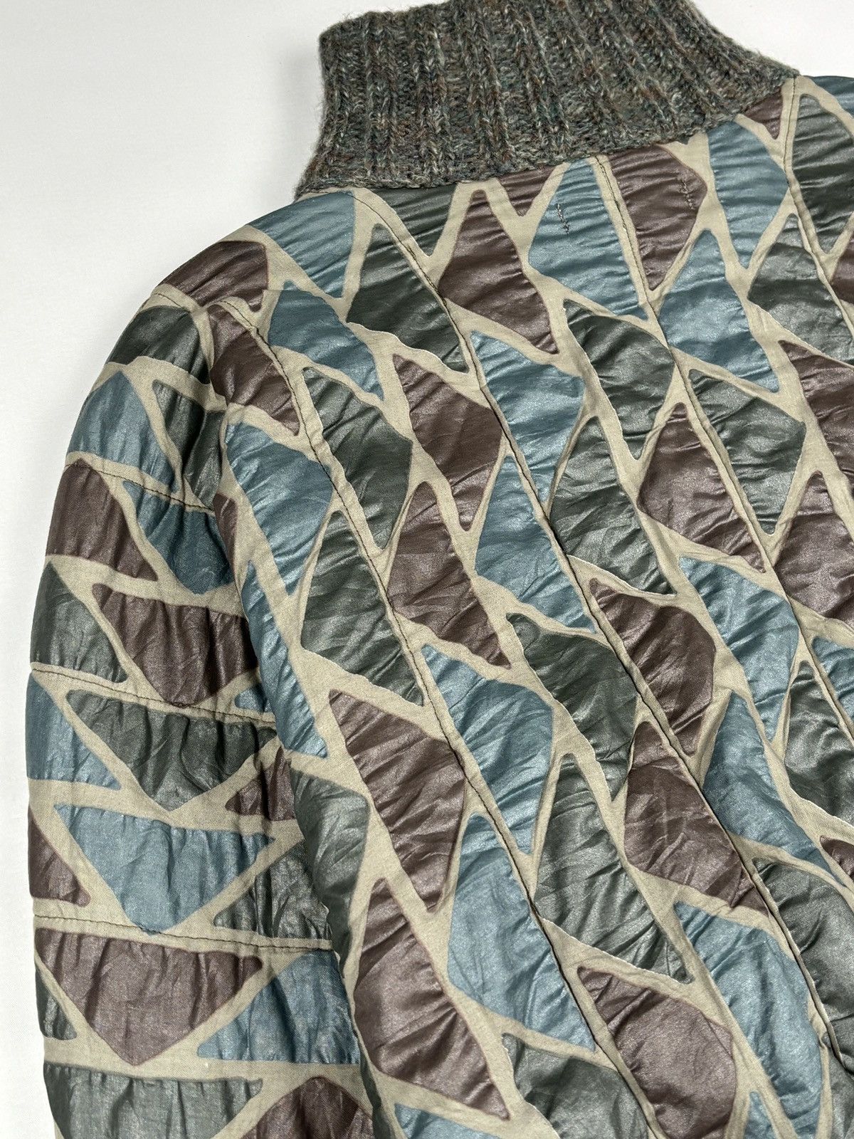Issey Miyake 1980s Archived Quilted Pattern Wool Knit Jacket Size US L / EU 52-54 / 3 - 9 Thumbnail