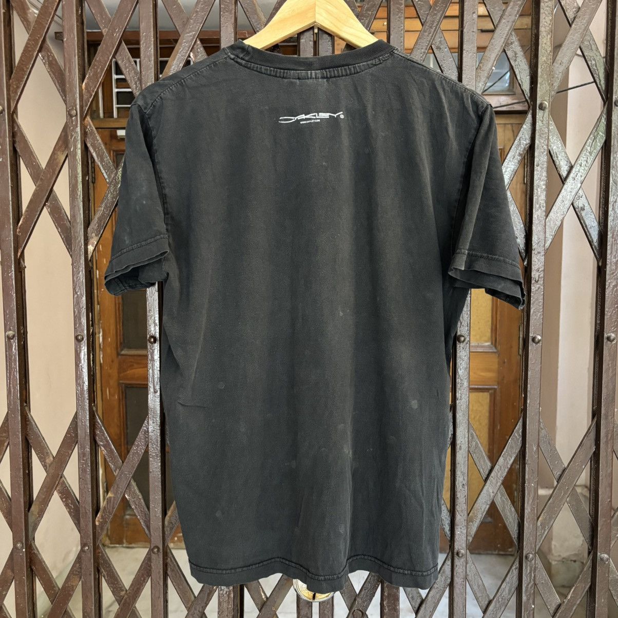 Oakley Vintage Faded Oakley Black T shirt Size US M / EU 48-50 / 2 - 4 Thumbnail
