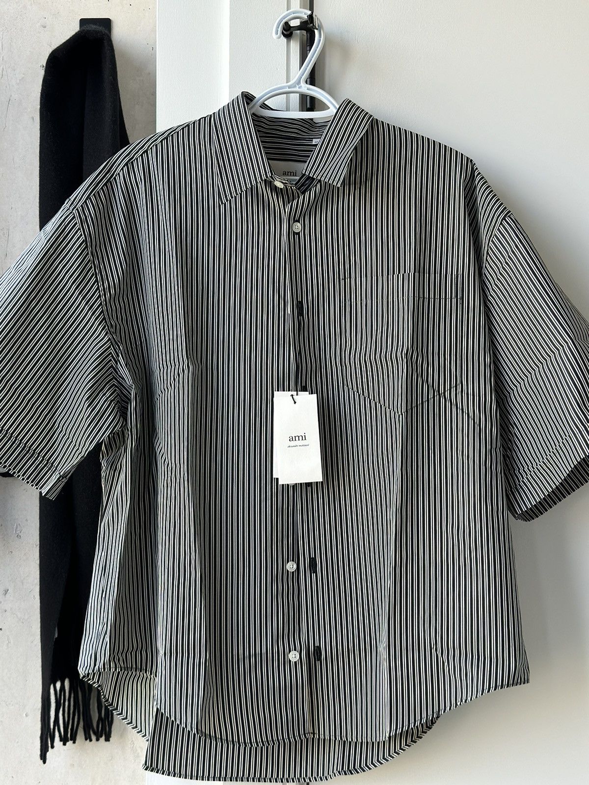 AMI Ami Striped Short-sleeve Boxy Shirt Size US L / EU 52-54 / 3 - 1 Thumbnail