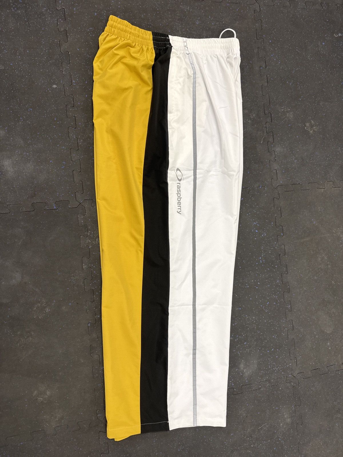 The GV Gallery The GV Gallery white track pants | never worn | size large Size US 34 / EU 50 - 4 Thumbnail