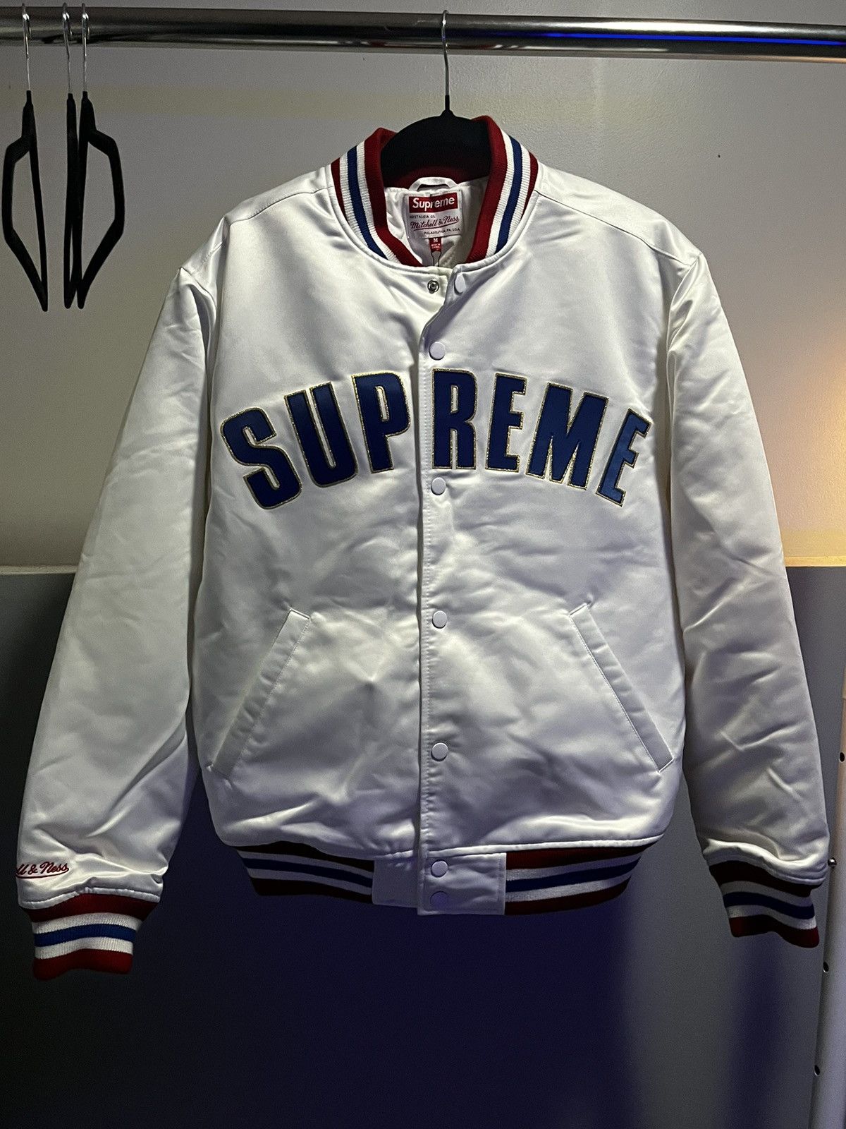 Supreme Supreme 