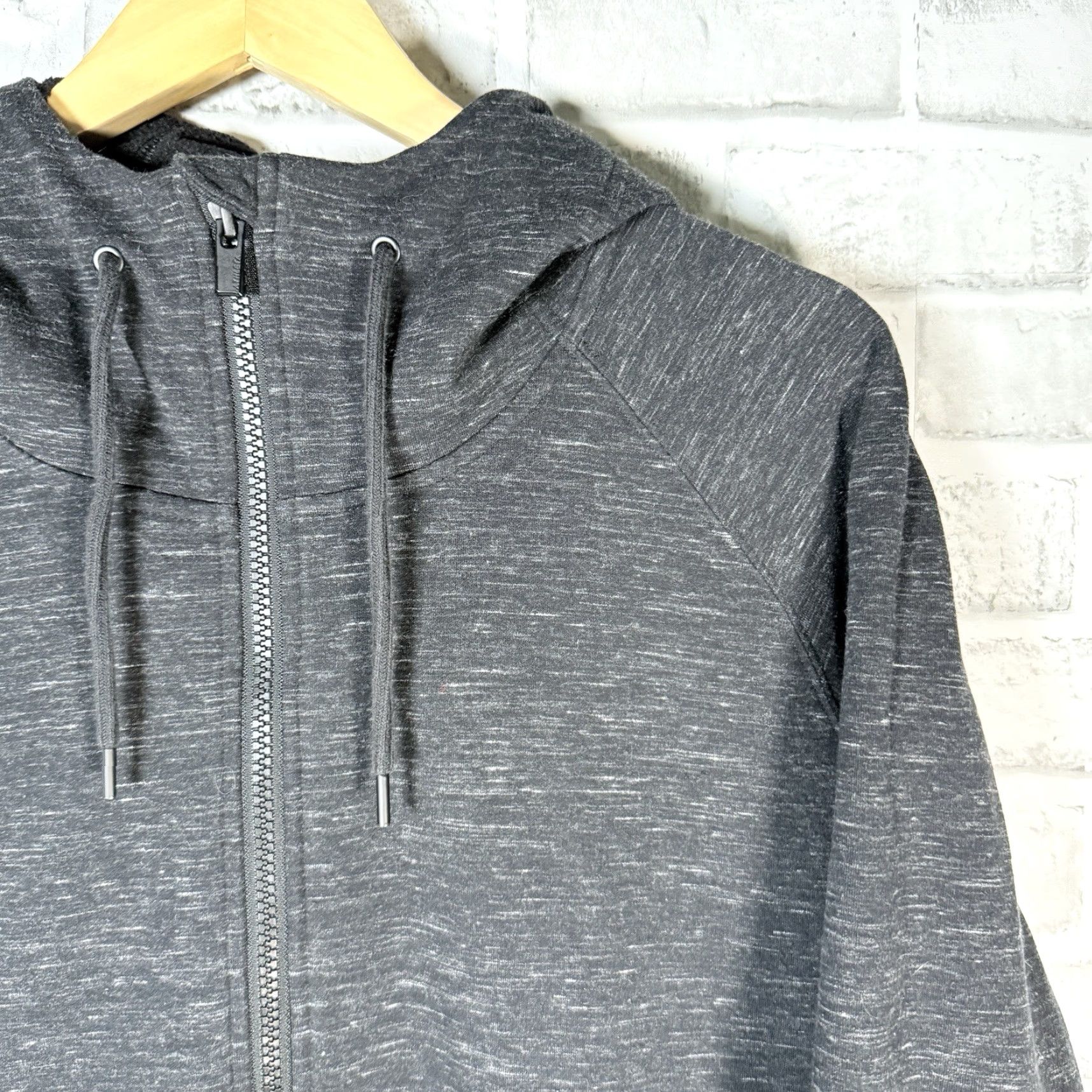 Athleta Athleta Jacket Womens M Black Full Zip Hooded Oversized Size M / US 6-8 / IT 42-44 - 2 Thumbnail