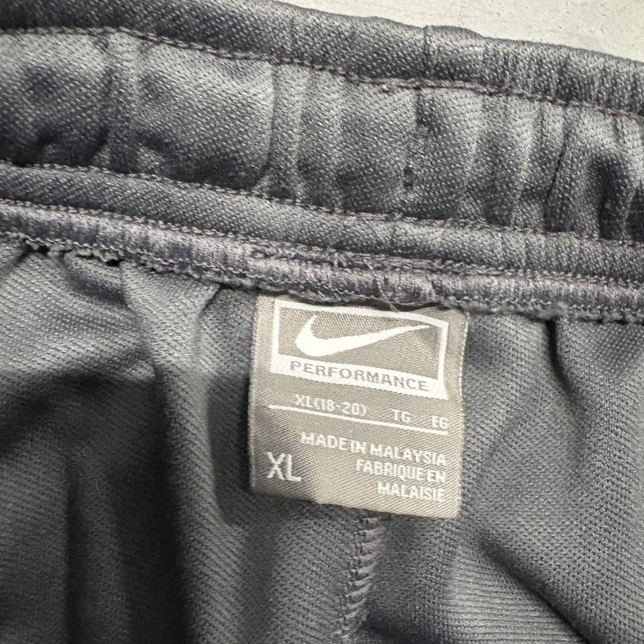 Nike Crazy Vintage Y2K/2000s Baggy Grey Nike Striped Trackpants! Size US 28 / EU 44 - 6 Thumbnail