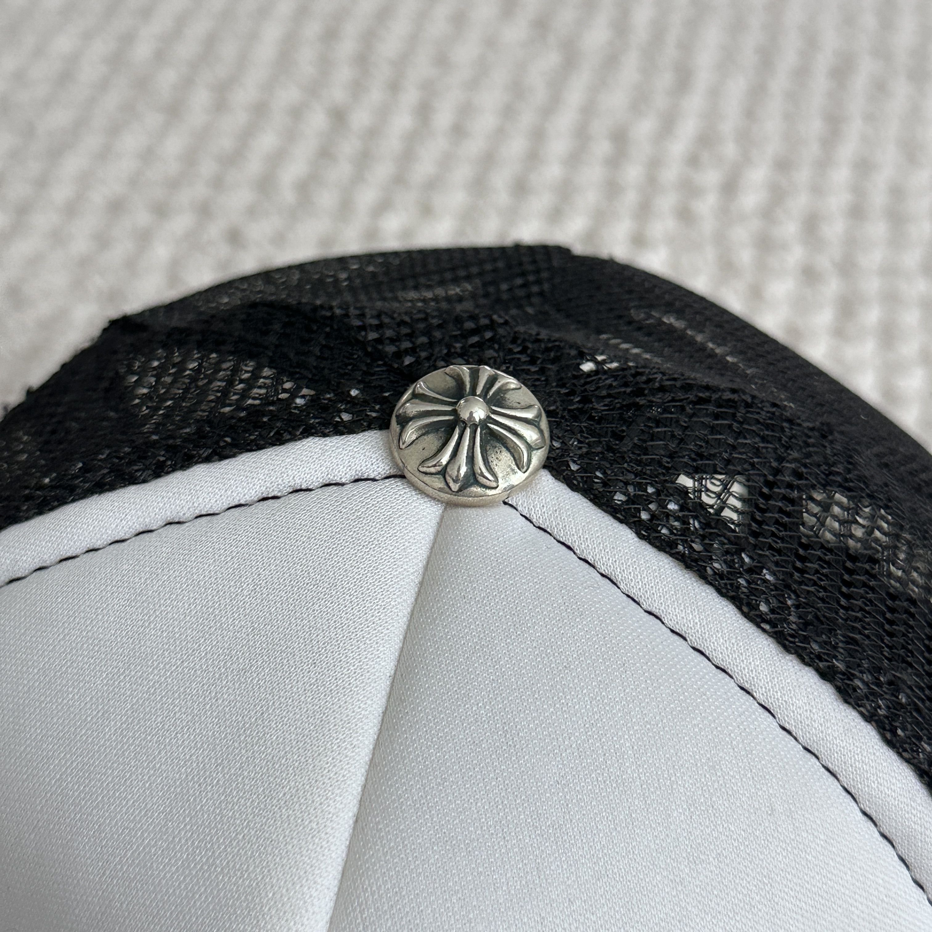 Chrome Hearts Chrome hearts cemetery trucker hat white/black/camo Size ONE SIZE - 2 Thumbnail