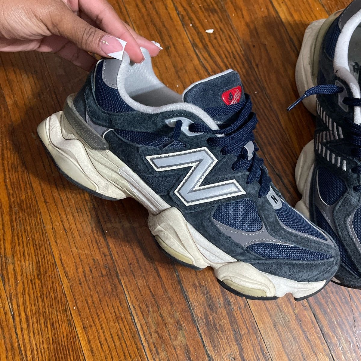 New Balance New Balance 9060 Size US 8.5 / EU 41-42 - 3 Thumbnail