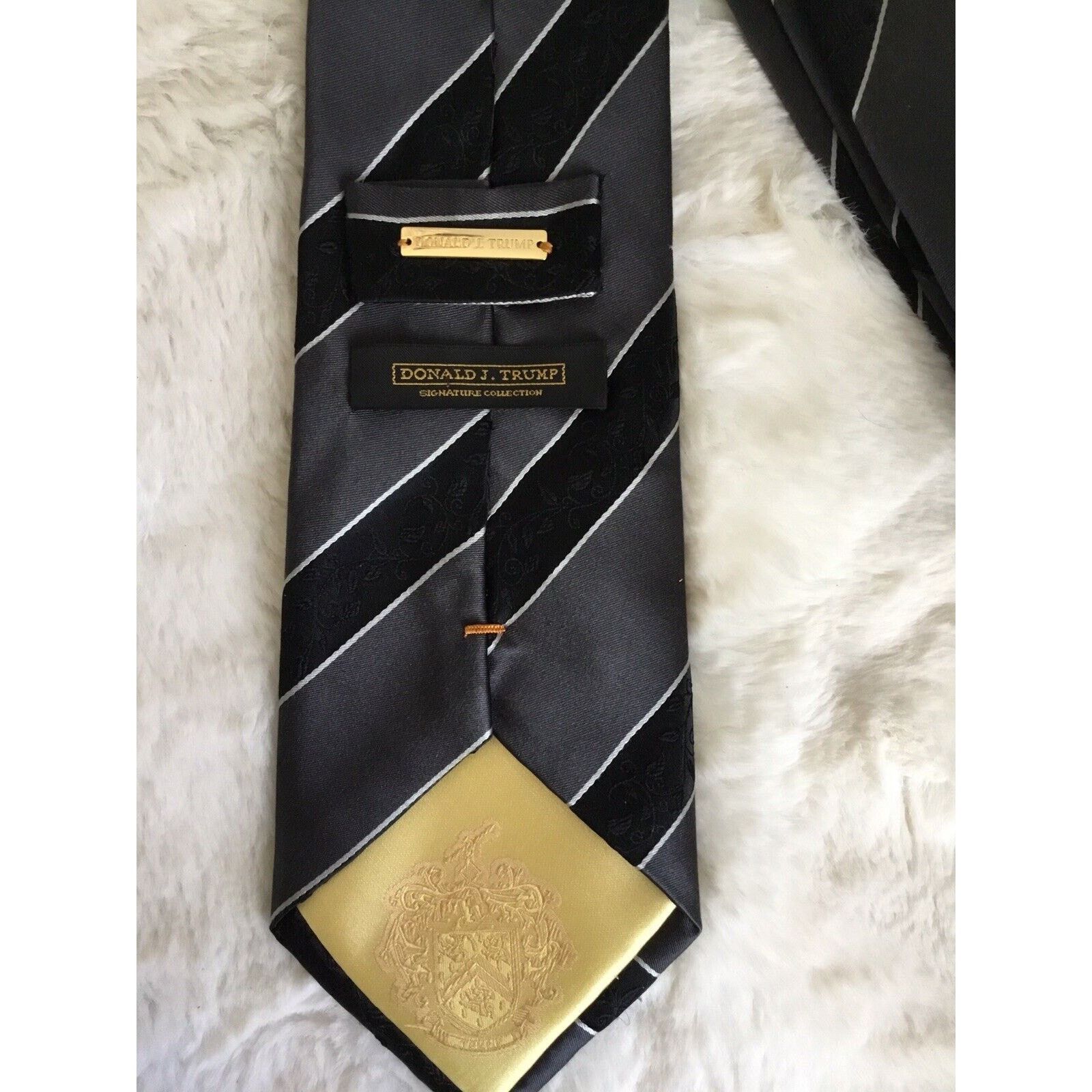 Donald Trump Donald Trump Signature Tie Gold Plate Name 100% Silk Size ONE SIZE - 3 Thumbnail