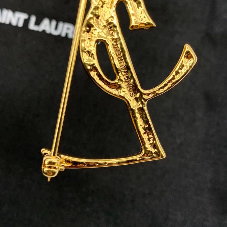Saint Laurent Paris Saint Laurent Gold crocodile logo brooch 2504-Nextarrow Size ONE SIZE - 5 Thumbnail