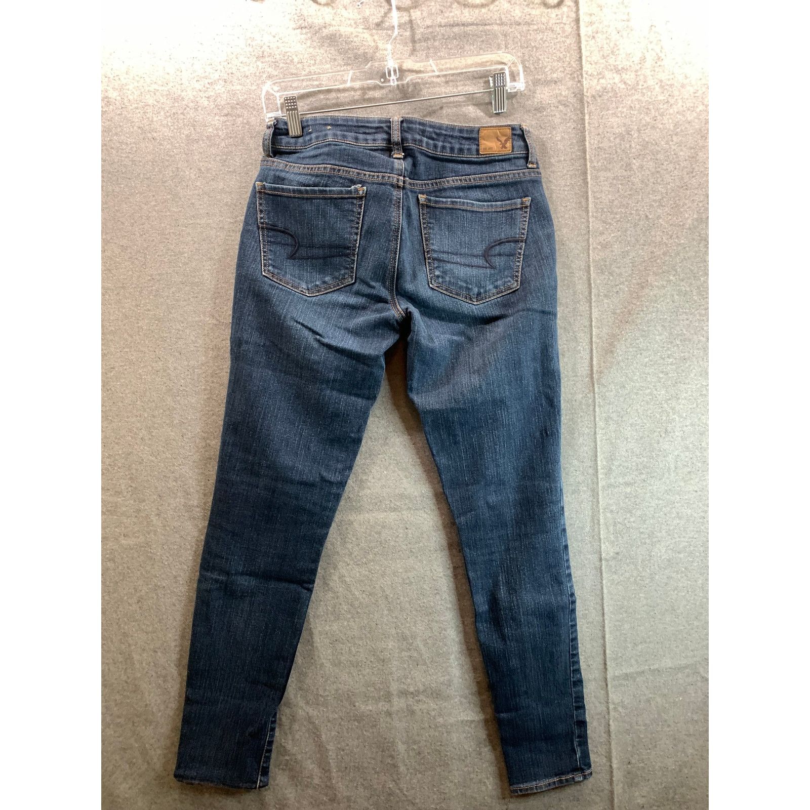 American Eagle Outfitters American Eagle Outfitters Jeans Women Size 6 Blue Size 28" / US 6 / IT 42 - 2 Thumbnail