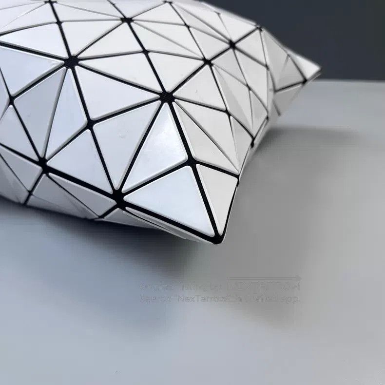 Issey Miyake Issey Miyake White Geometric Bag Size ONE SIZE - 5 Thumbnail