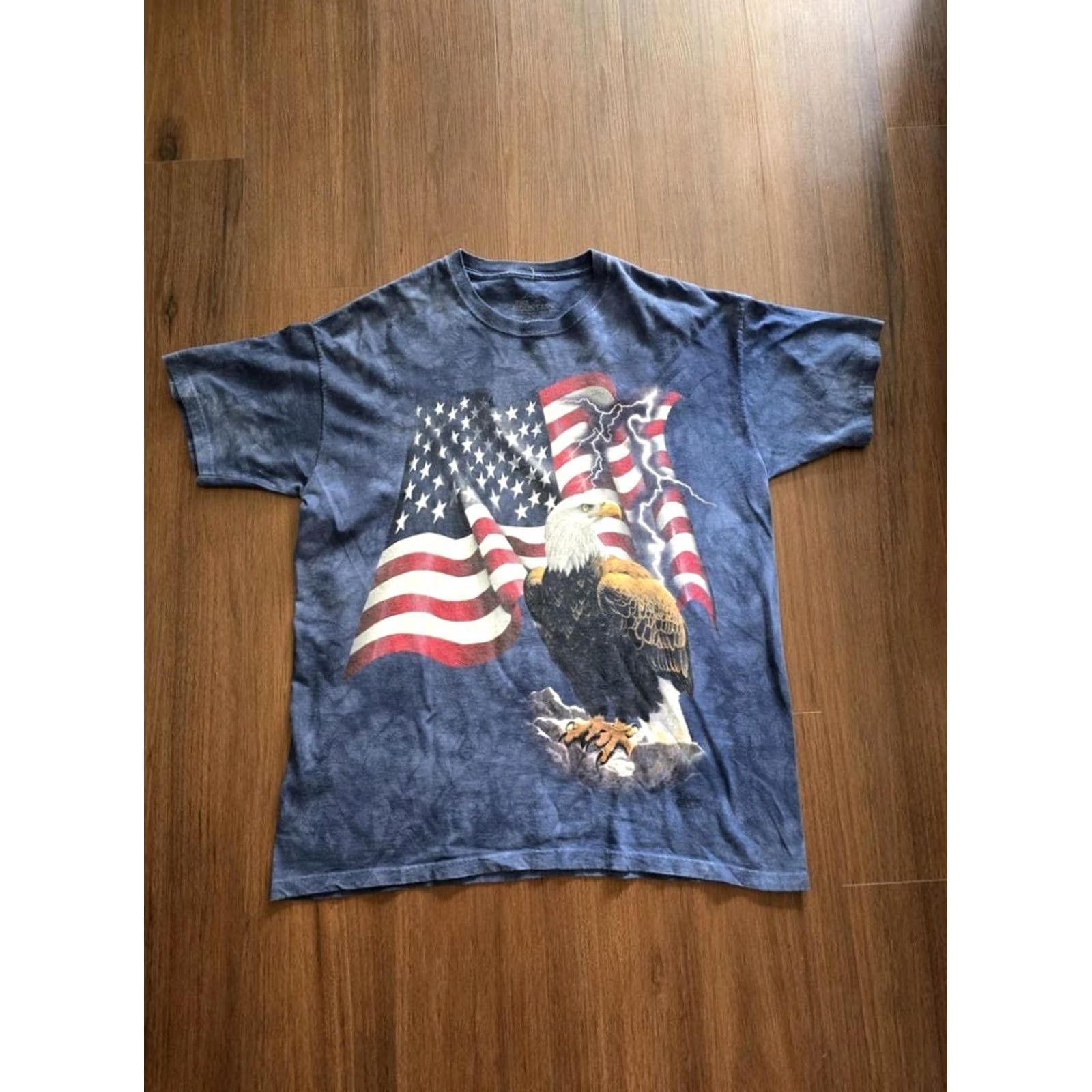 The Mountain VINTAGE The Mountain T-Shirt Shirt Patriotic American Flag Bald Eagle Blue Mens XL Regular Short Sleeve Crew Neck Size US XL / EU 56 / 4 - 3 Thumbnail