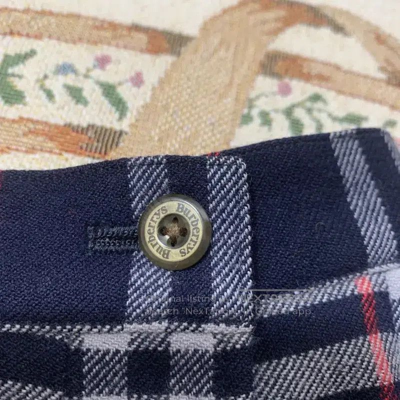 Burberry Burberry Navy Blue Wool Women's Casual Pants. Size 30" / US 8 / IT 44 - 1 Thumbnail