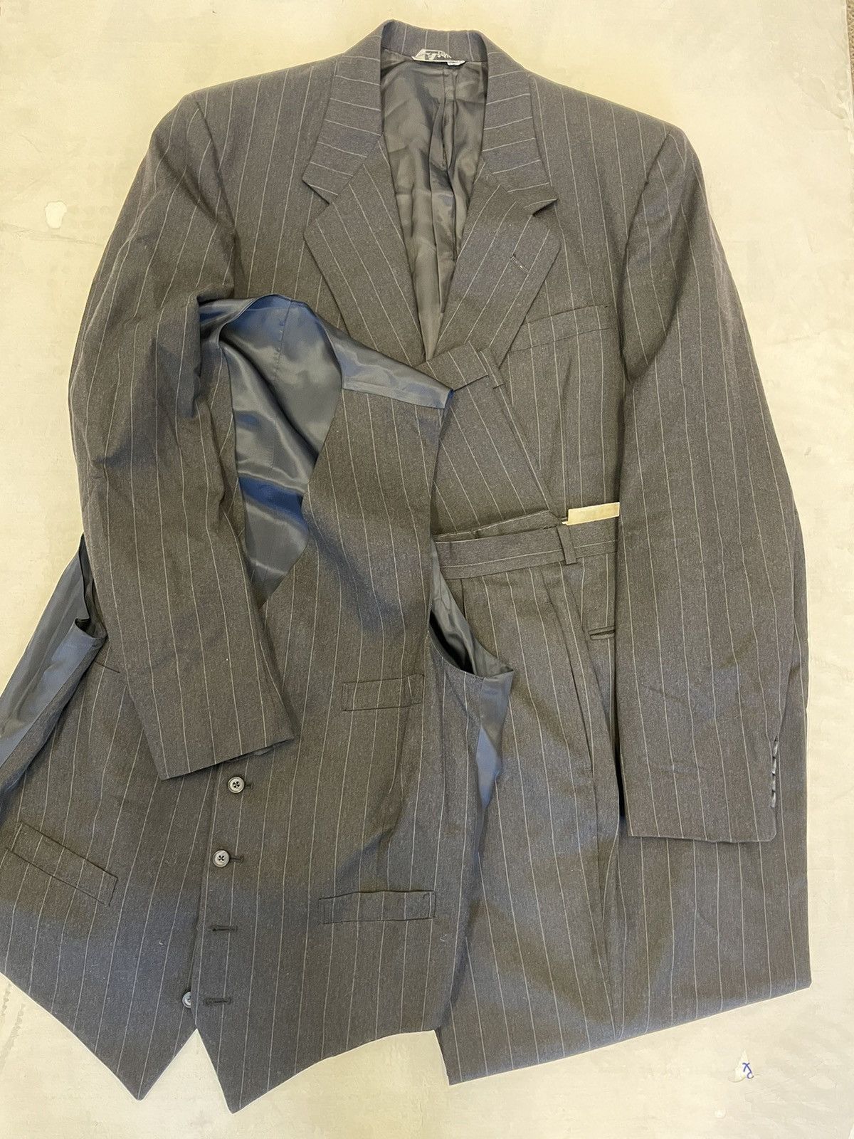 Aquascutum × Vintage Striped 3-Piece Wool Suit Size 44L - 8 Thumbnail