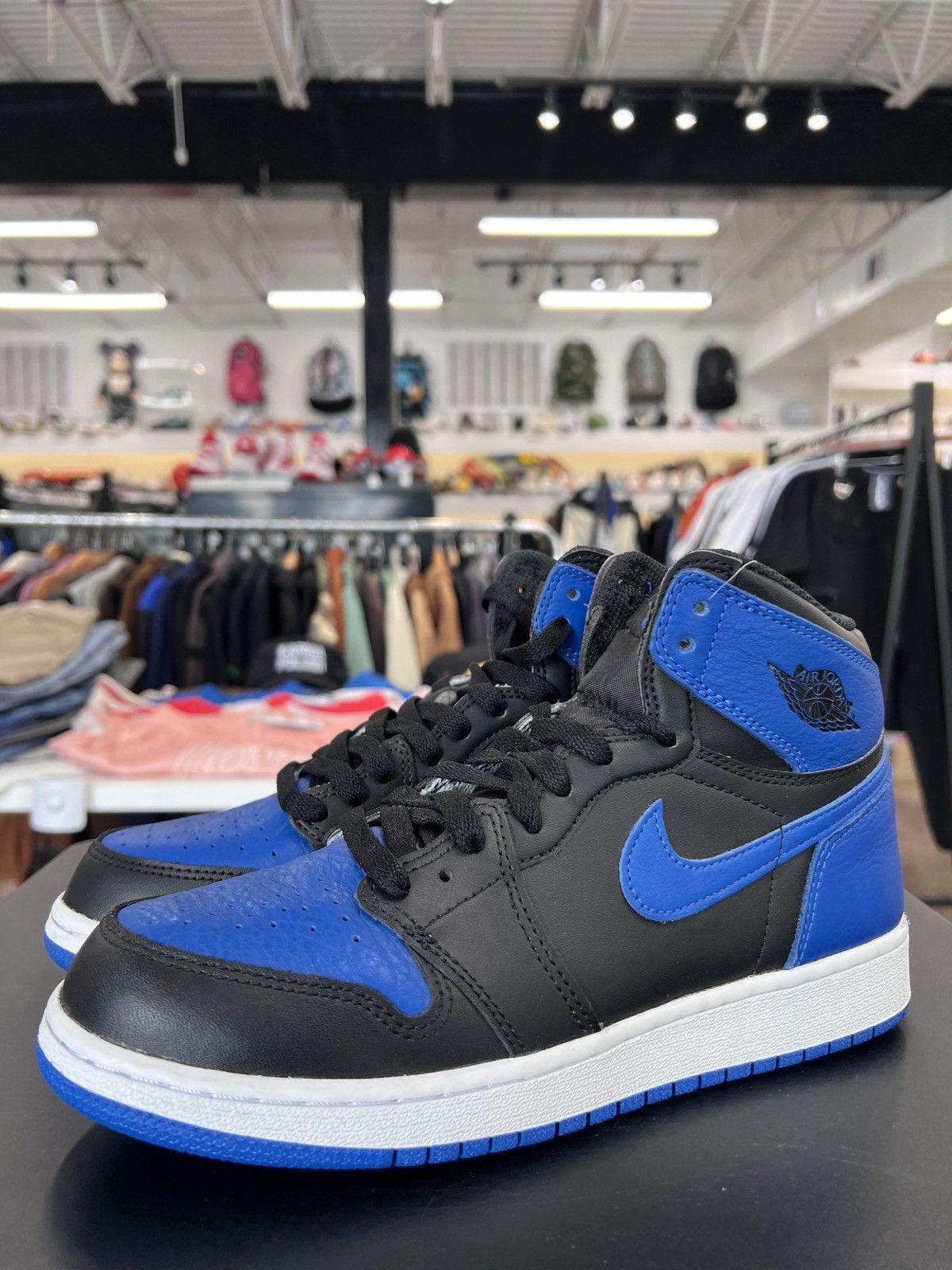 Jordan Brand Jordan 1 Royal sz. 7Y Size US 7 / EU 40 - 1 Thumbnail