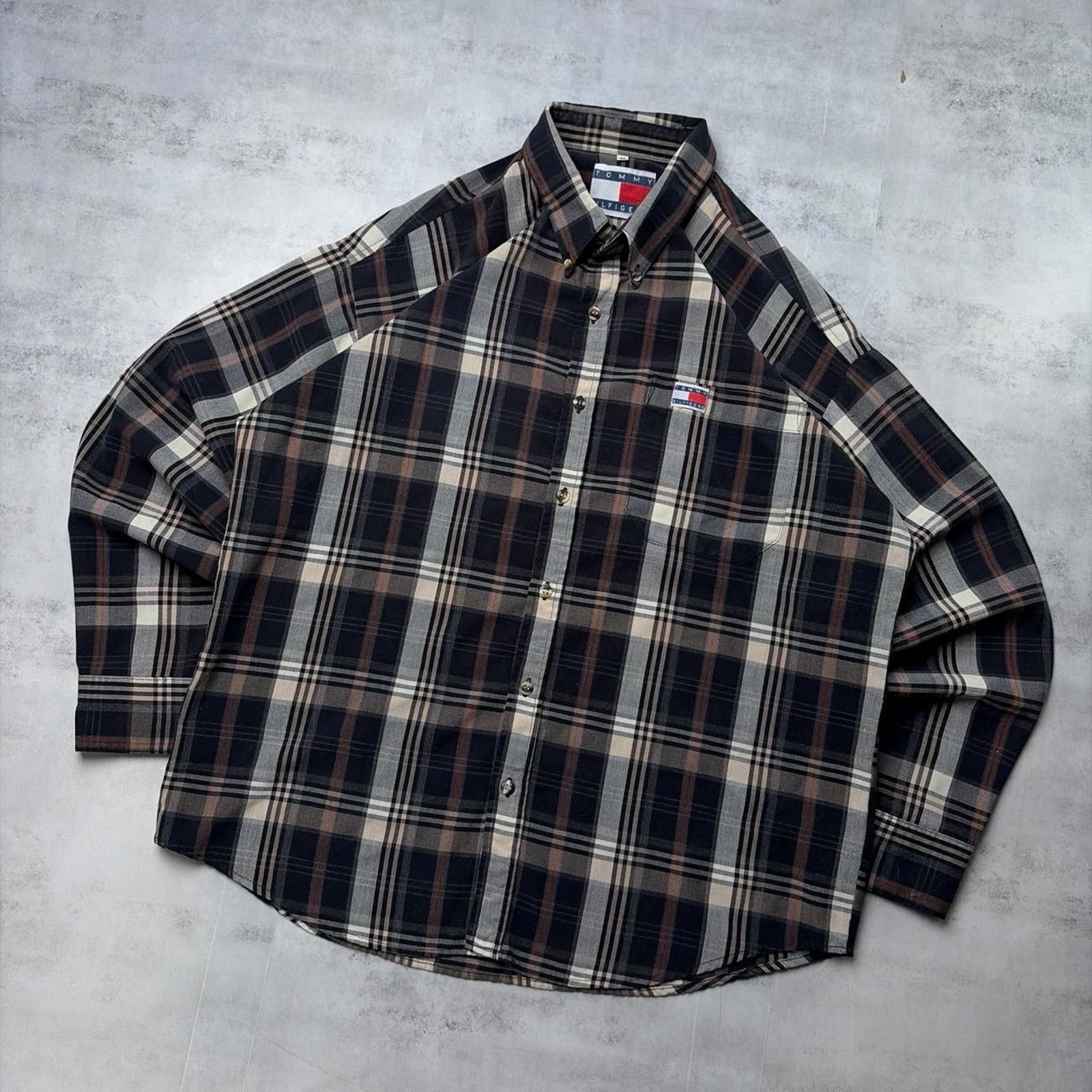 Tommy Hilfiger Vintage 90s Brown Tommy Hilfiger Long Sleeve Button Up Shirt Size US M / EU 48-50 / 2 - 2 Thumbnail