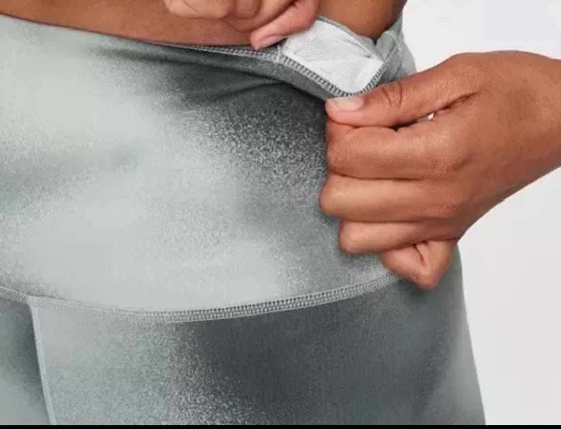 Nike Women Nike High Rise Waist Printed Legging Dri-Fit Pants Si Size 25" / US 0 / IT 36 - 3 Thumbnail