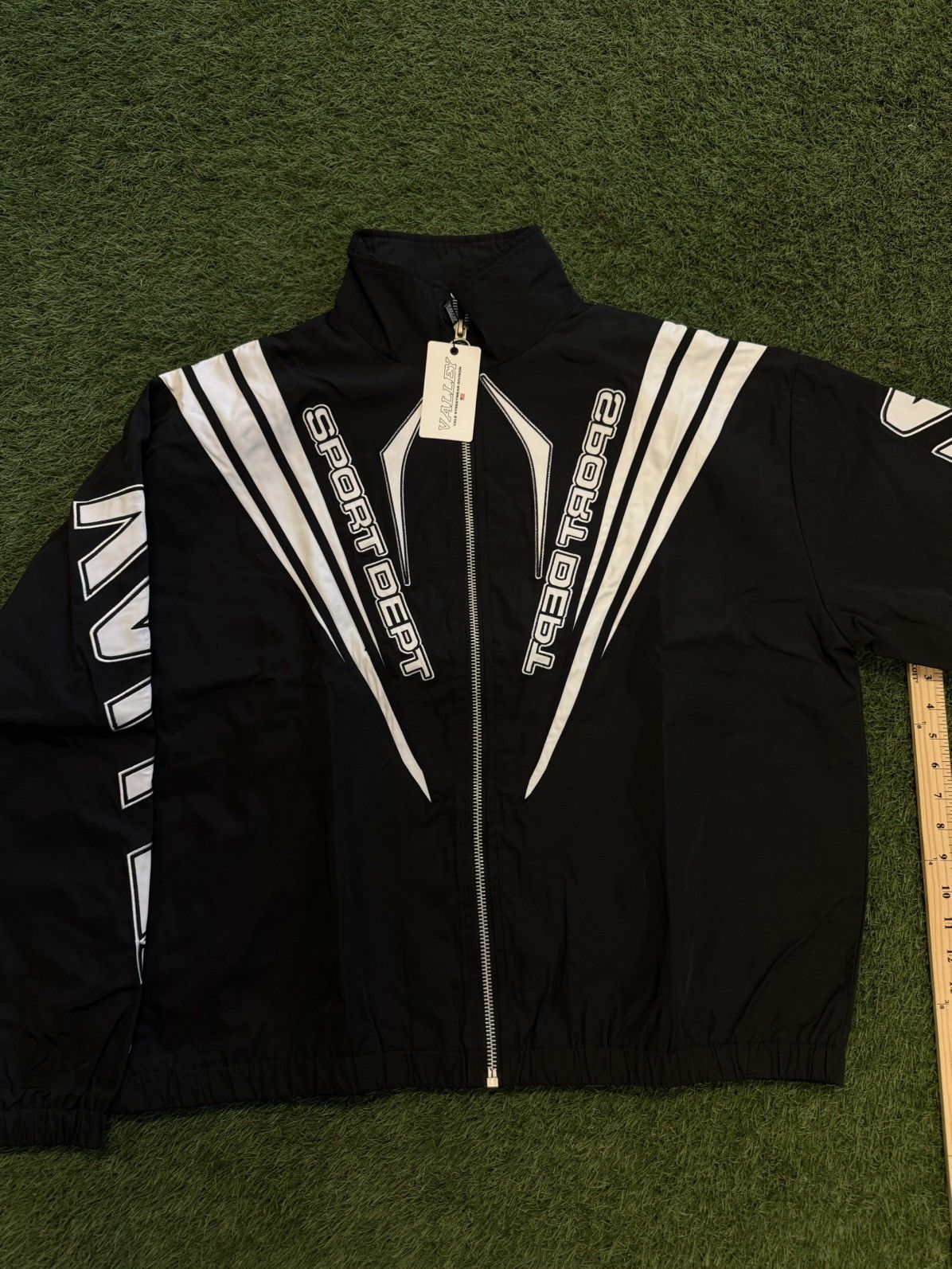 Vale Valley Track Jacket Size (L)Brand New Black Size US L / EU 52-54 / 3 - 4 Thumbnail