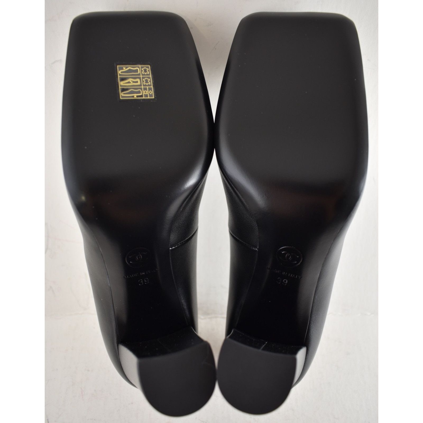 Chanel Chanel 26S Blazy Black White Square Toe Block Heel Pump 39 Size US 9 / IT 39 - 22 Thumbnail