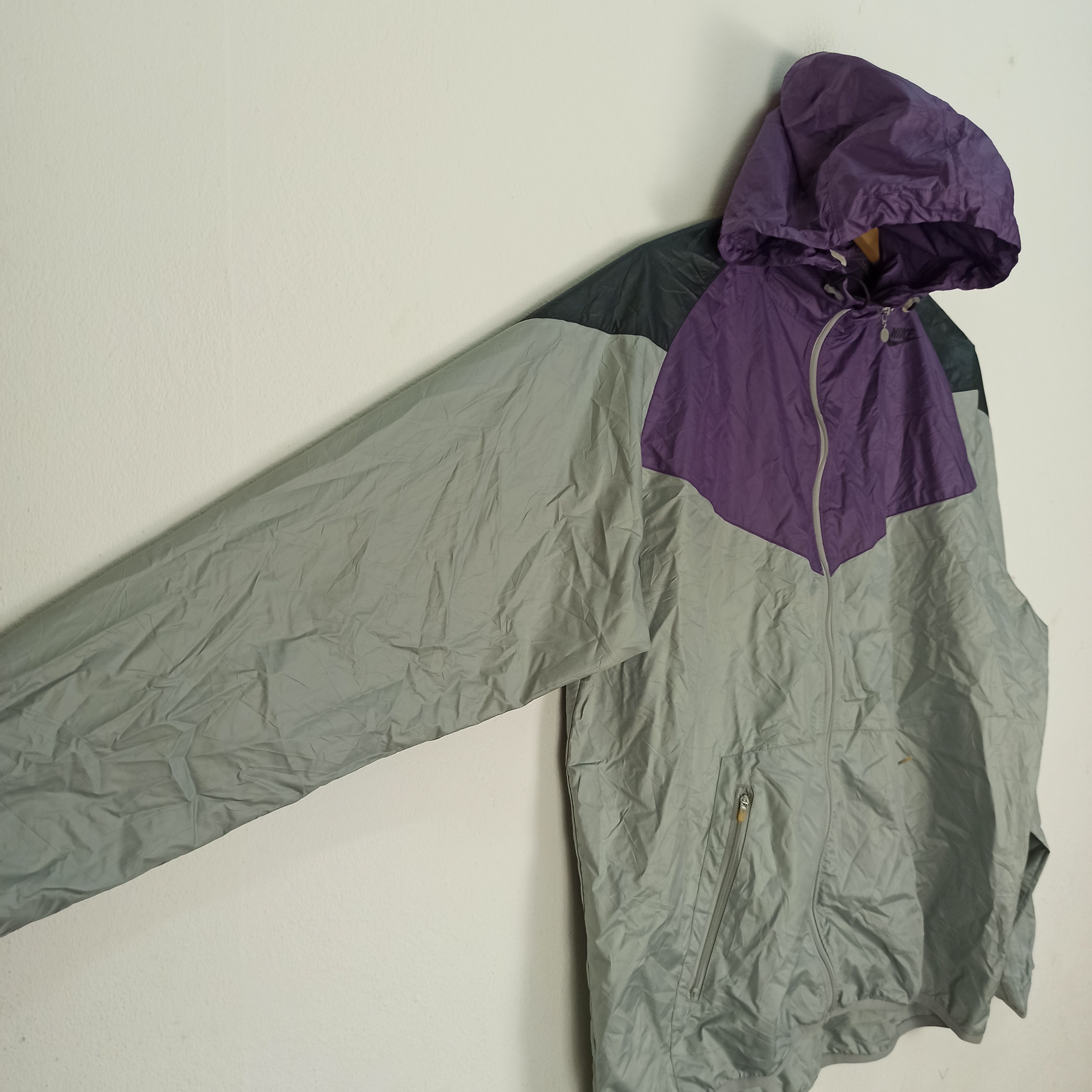 Nike Nike Windbreaker Hoodie Swoosh Logo Size US XL / EU 56 / 4 - 2 Thumbnail