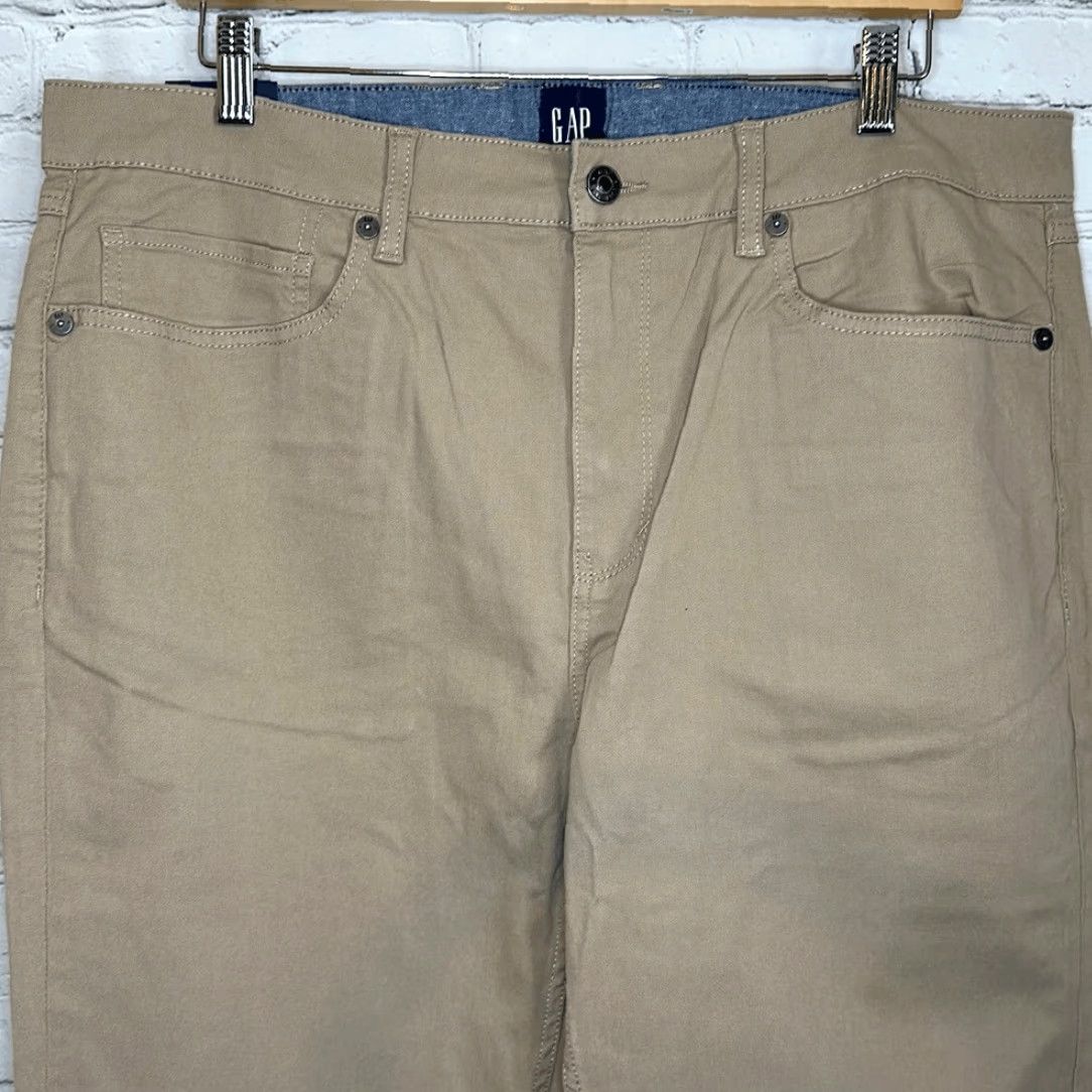 Gap VINTAGE Gap Men’s 5 Pocket Khaki Pants Slim Fit 38x32 Tan Khakis Mens Regular Inseam 32 NEW Size US 38 / EU 54 - 2 Thumbnail