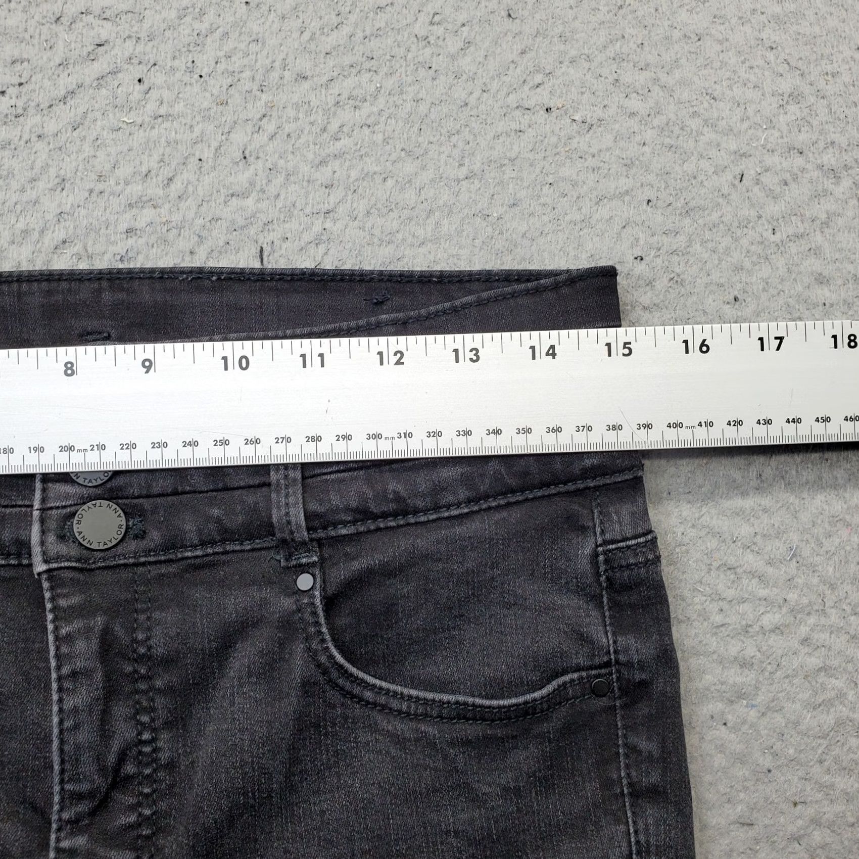 Ann Taylor Ann Taylor Skinny Jeans Womens 6 Black Denim High Rise Jeans Size 28" / US 6 / IT 42 - 6 Thumbnail
