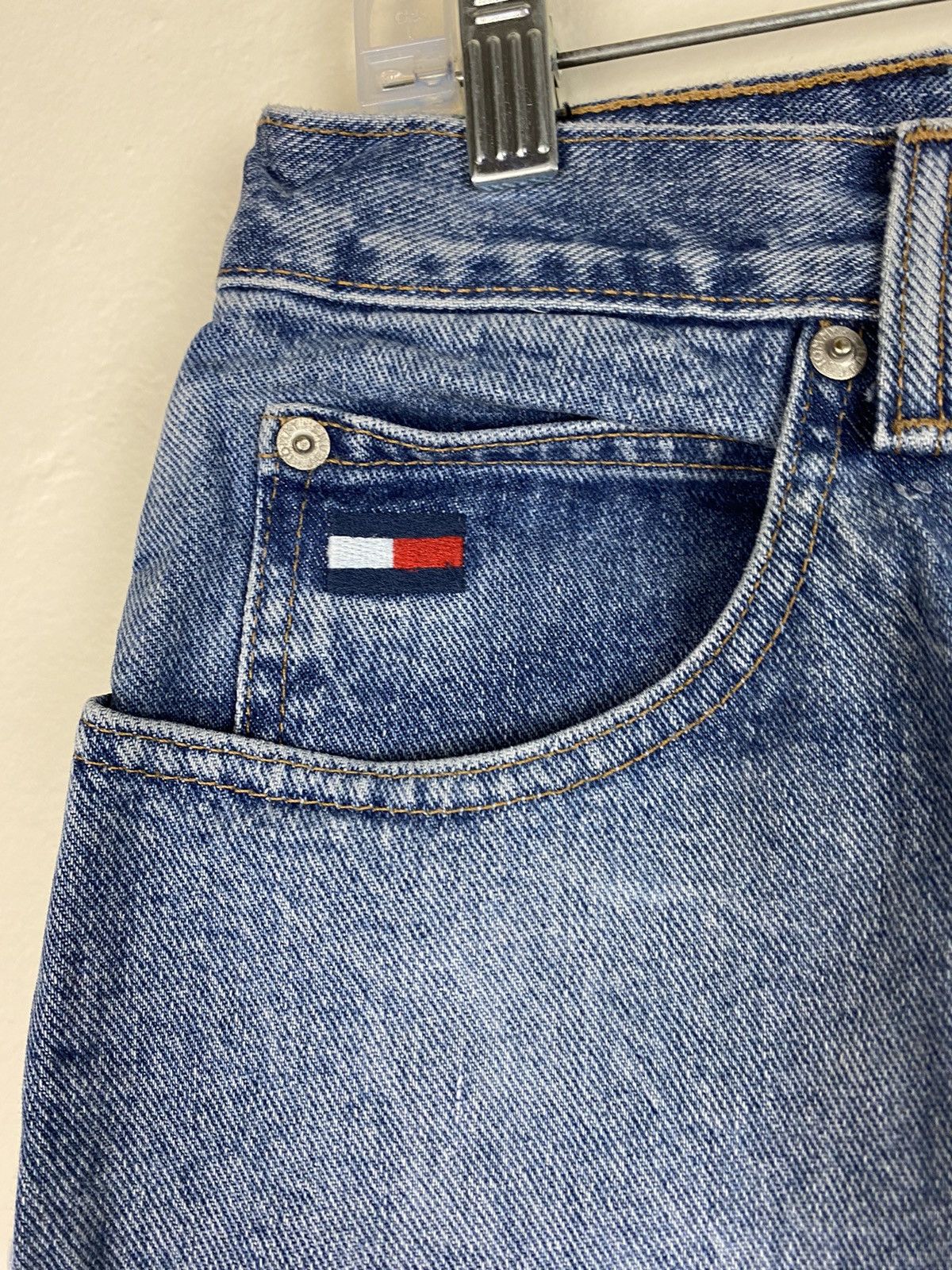 Tommy Hilfiger 90’s Vintage Blue Tommy Jeans Carpenter Denim Jeans Baggy Size US 30 / EU 46 - 4 Thumbnail