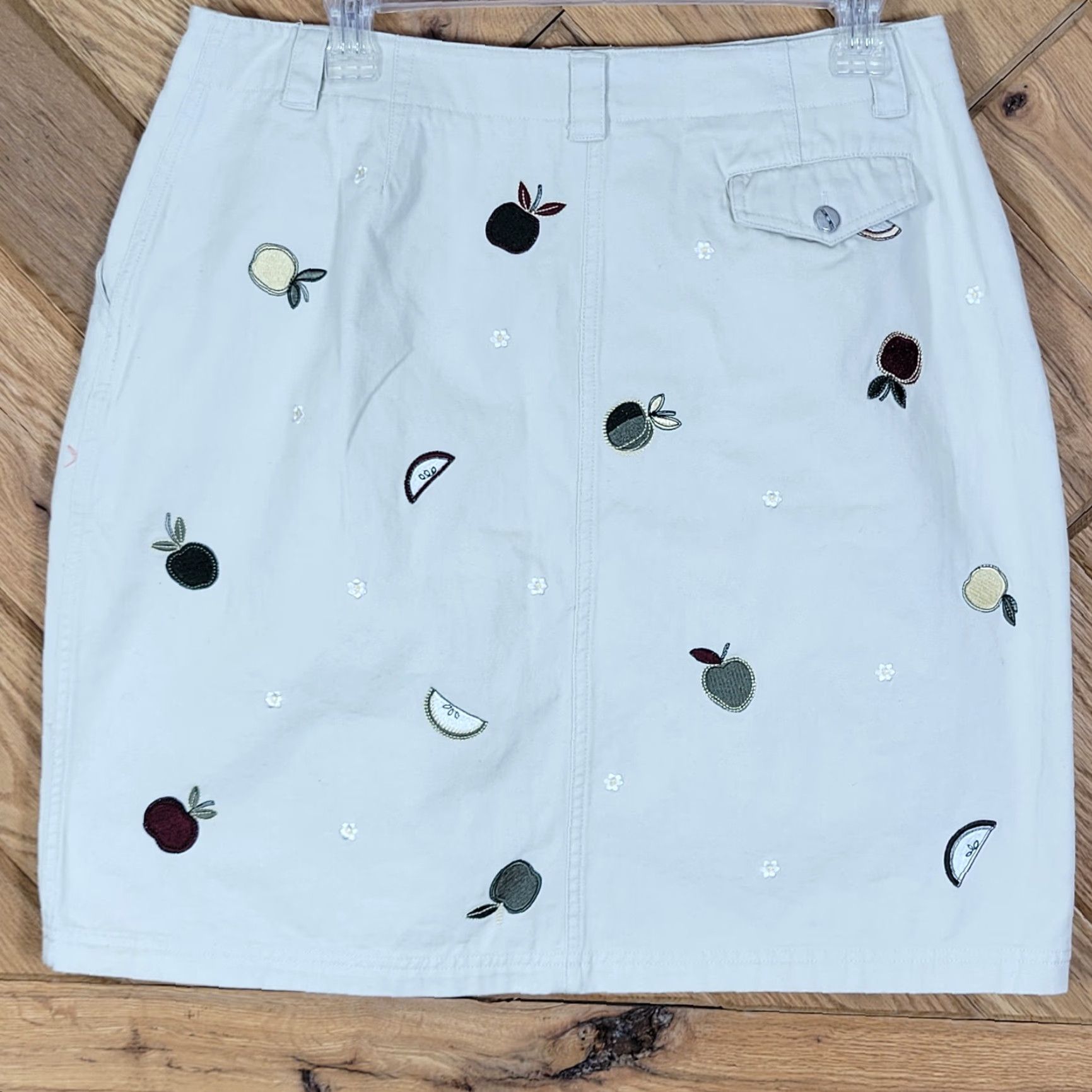 Vintage Christopher Banks Womens Mini Skirt Embroidered Beige Size 14 Front Zip Mid Rise Casual Cute 14 Womens Skirt Size 36" / US 14 / IT 50 - 5 Thumbnail