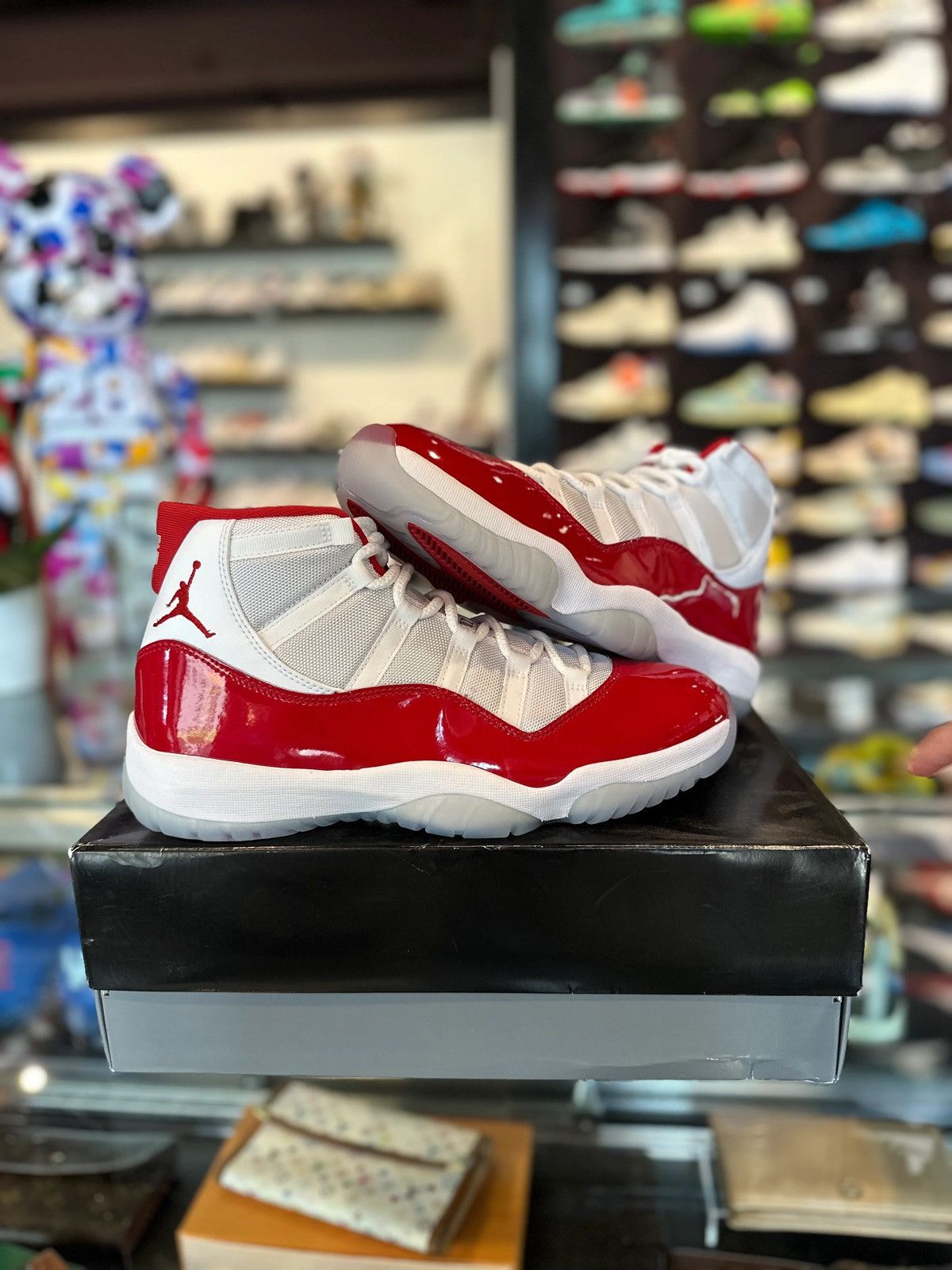 Jordan Brand Jordan 11 Retro Cherry DS OG Size 11 Size US 11 / EU 44 - 1 Thumbnail