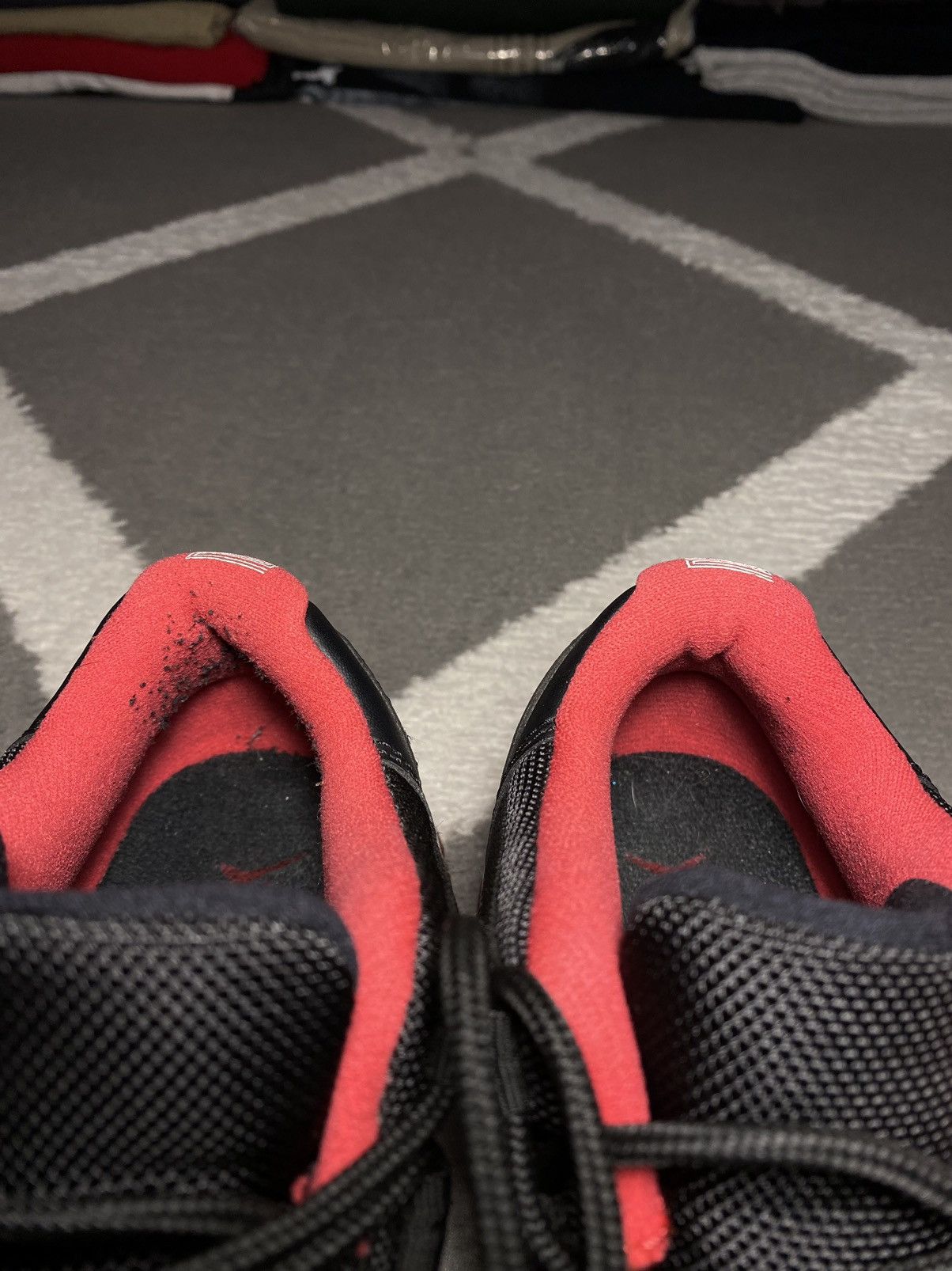 Jordan Brand × Nike Nike Air Jordan 11 Retro Low Bred (GS) 2015 sneakers Size US 7.5 / IT 37.5 - 20 Thumbnail