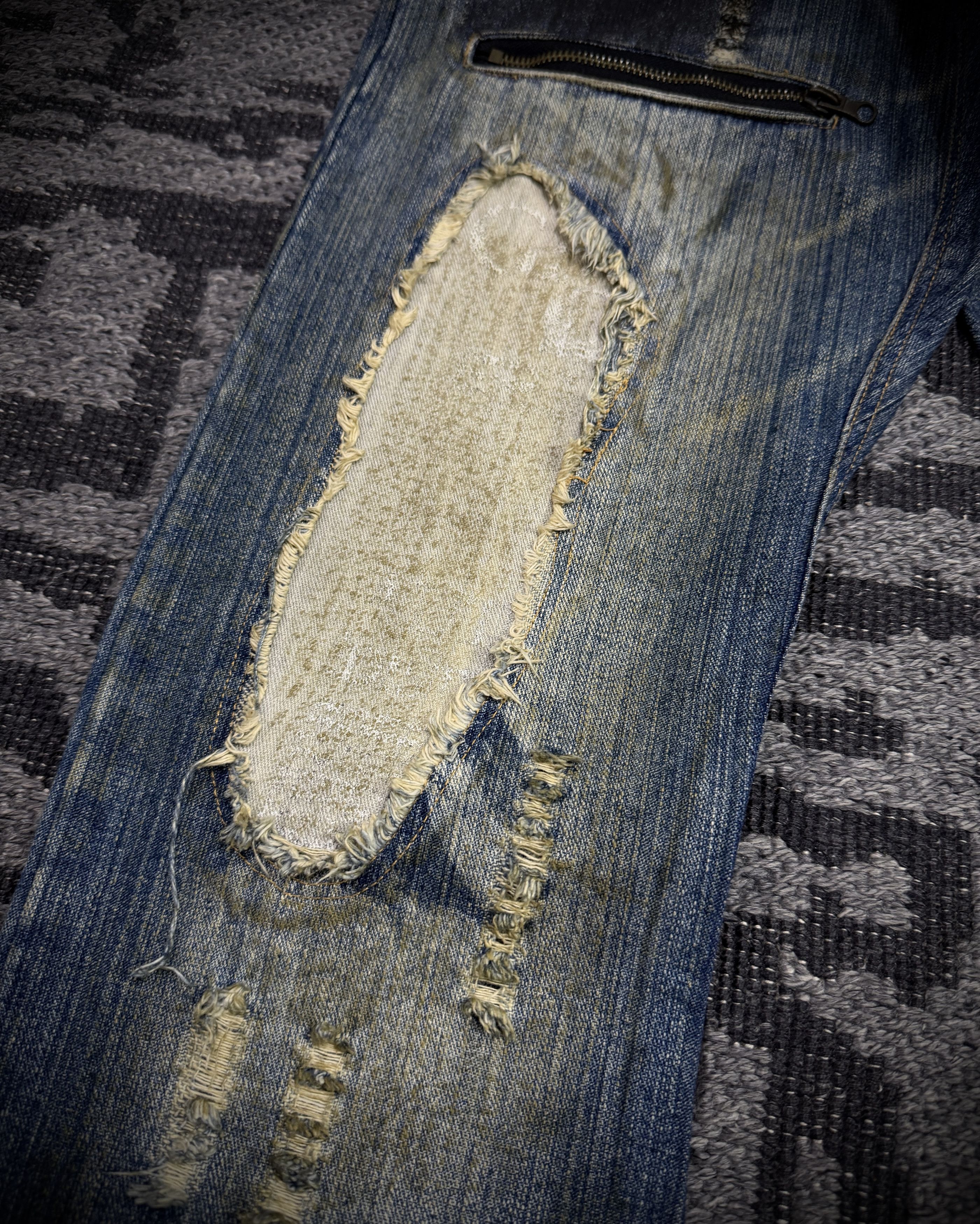 In The Attic In The Attic Dirty Distressed Multi-Zip Bootcut Denim Size US 33 - 8 Thumbnail