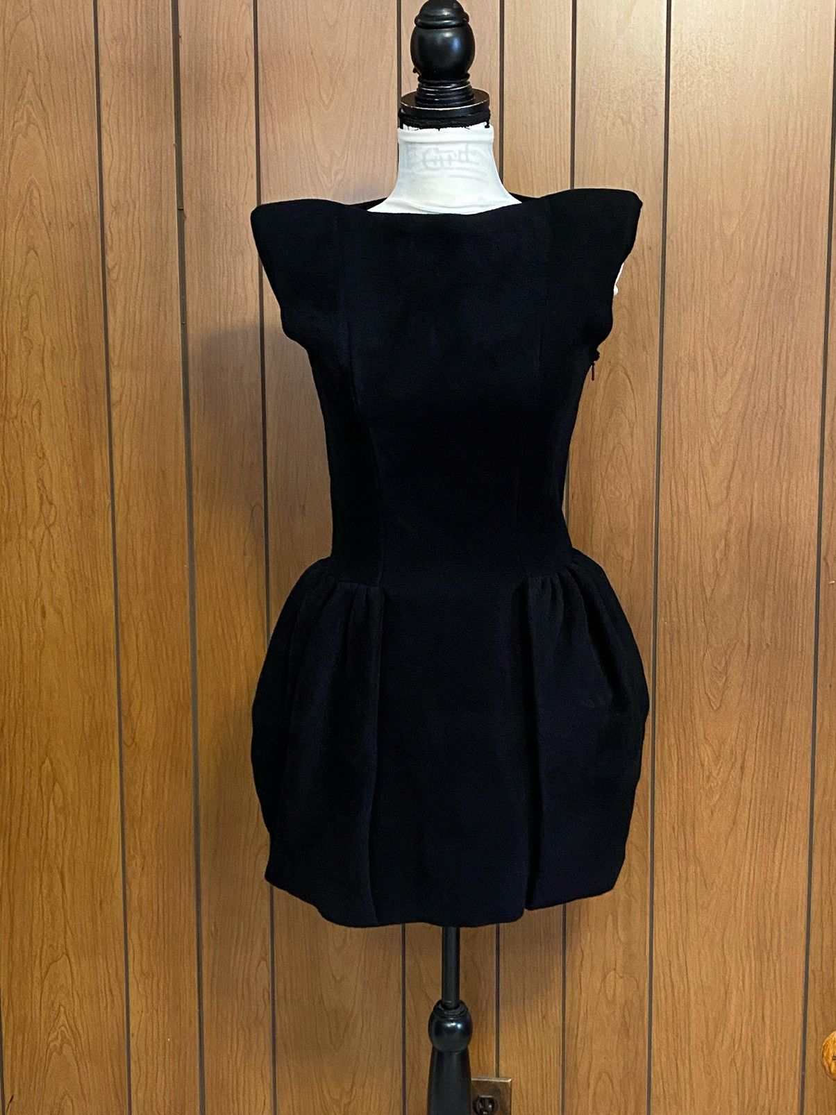 Versace Versace Voluminous knit mini dress size 44/us size 8 Size M / US 6-8 / IT 42-44 - 1 Thumbnail