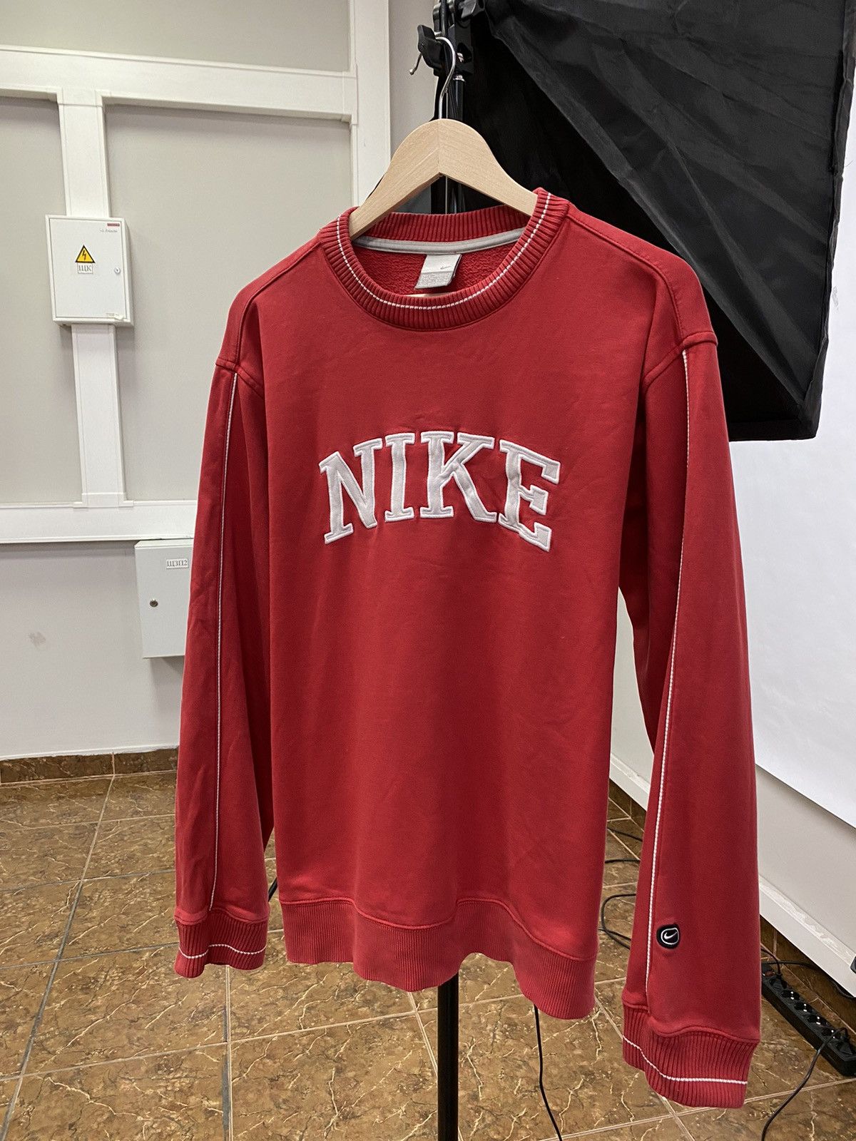 Nike 🇺🇸 Vintage 90s Nike Sweatshirt Y2K Hype Rare Retro Size US L / EU 52-54 / 3 - 1 Thumbnail