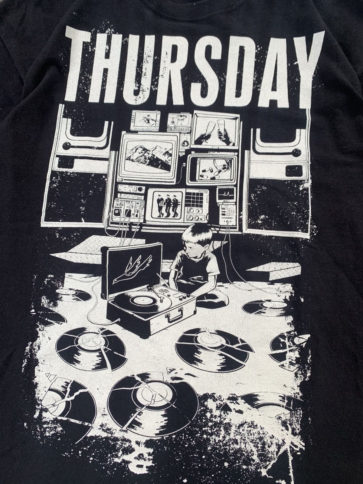 Band Tees Vintage Rare 2000s Post Hardcore Thursday Band Tshirt Size US M / EU 48-50 / 2 - 2 Thumbnail