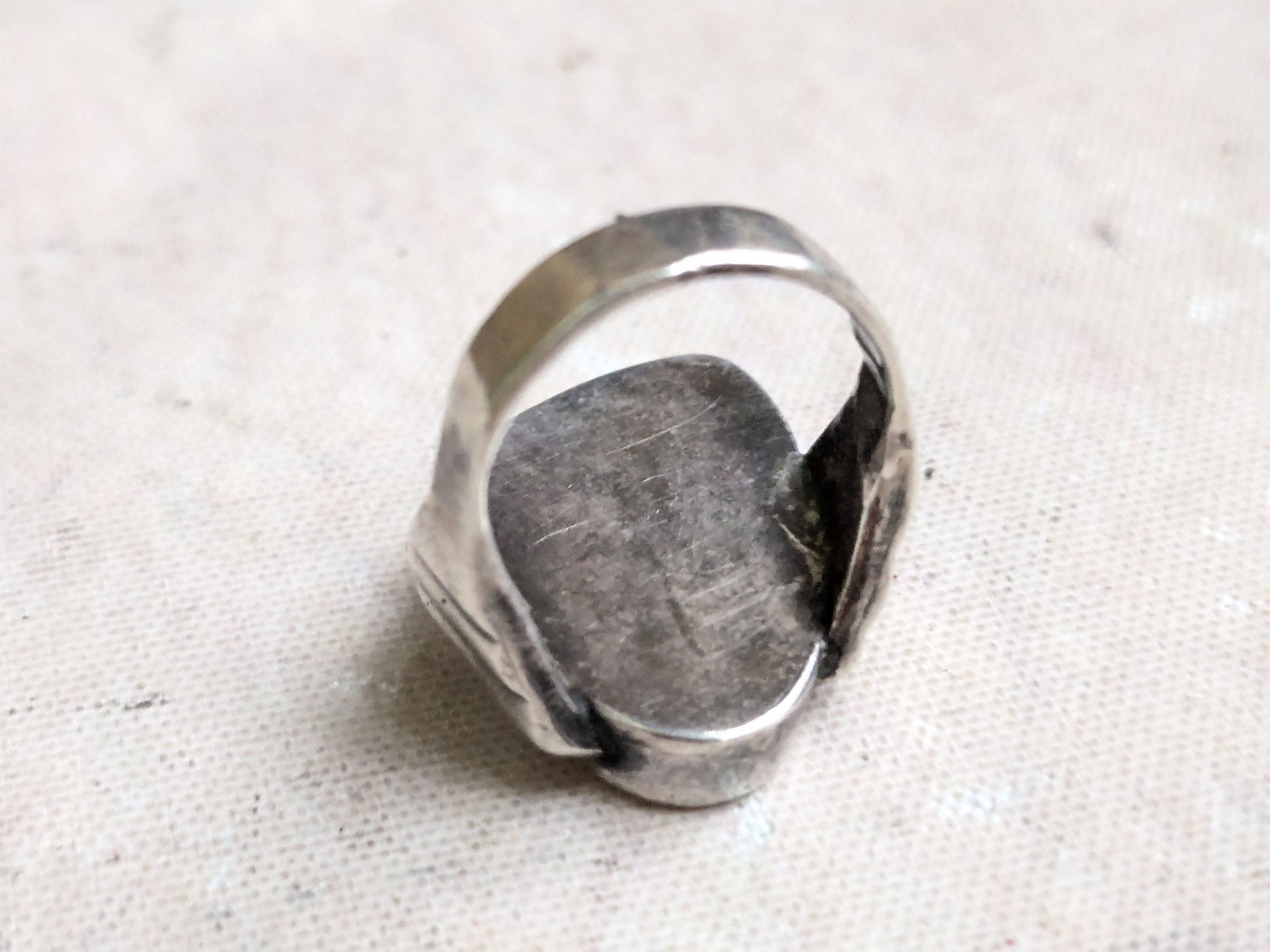 Sterling Silver Vintage Sterling Silver Ring Tiger's Eye Brown Handwrought 5 Size ONE SIZE - 6 Thumbnail