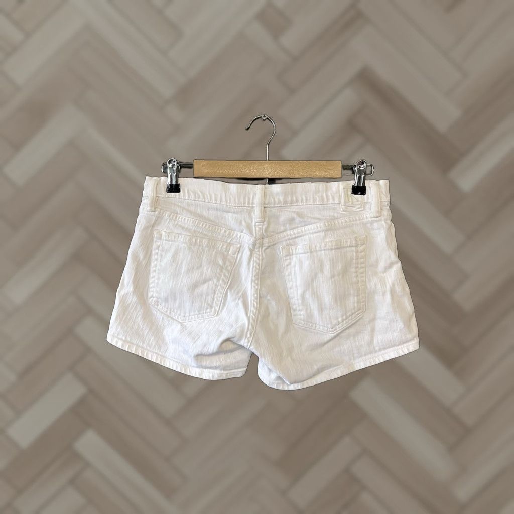 Polo Ralph Lauren Ralph Lauren Sport Womens White Short Shorts Size 28 Chino Sport - 28 White Womens Shorts Ralph Lauren Sport Size 28" / US 6 / IT 42 - 1 Thumbnail