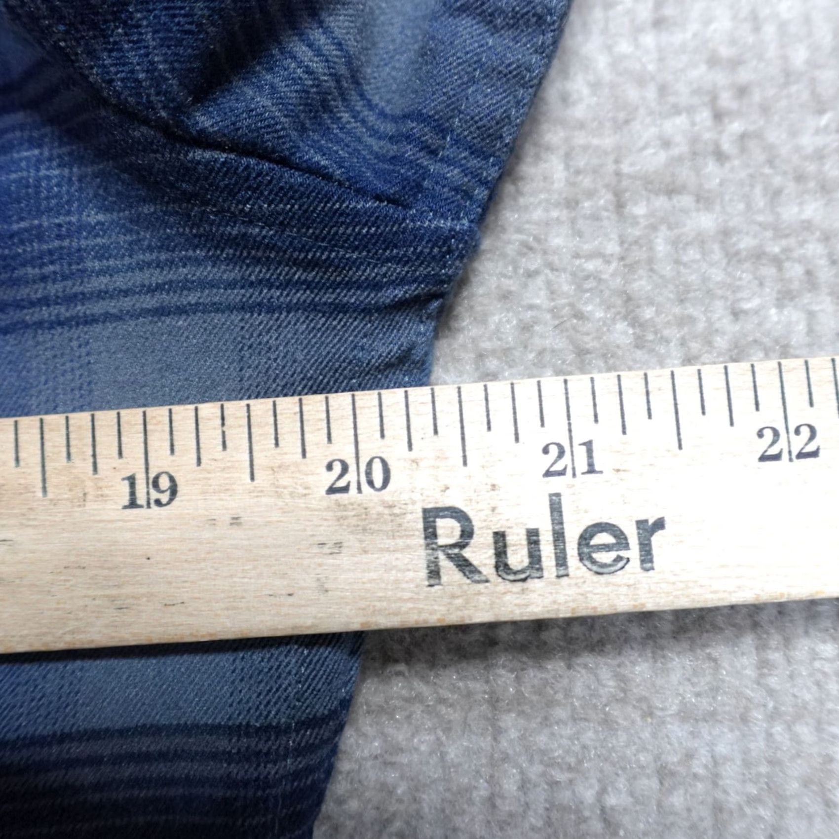 Lululemon Lululemon Shirt M Button-Up Long Sleeve Plaid Flannel Blue Gray Performance Stretch Mens Size US M / EU 48-50 / 2 - 6 Thumbnail