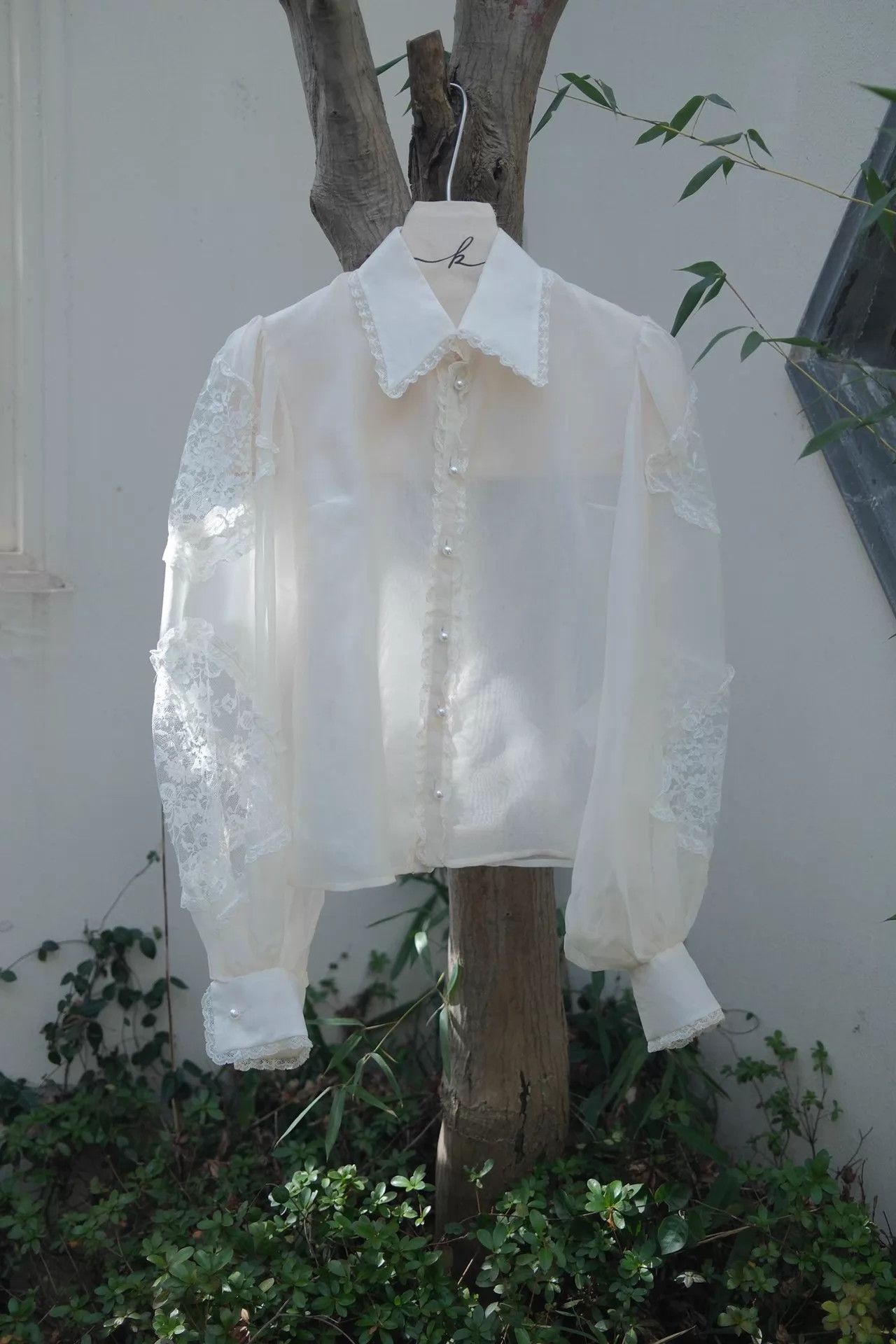 Valentino Valentino Vintage Silk Pearl-Lace Puff Sleeve Blouse EU6 Size S / US 4 / IT 40 - 2 Thumbnail