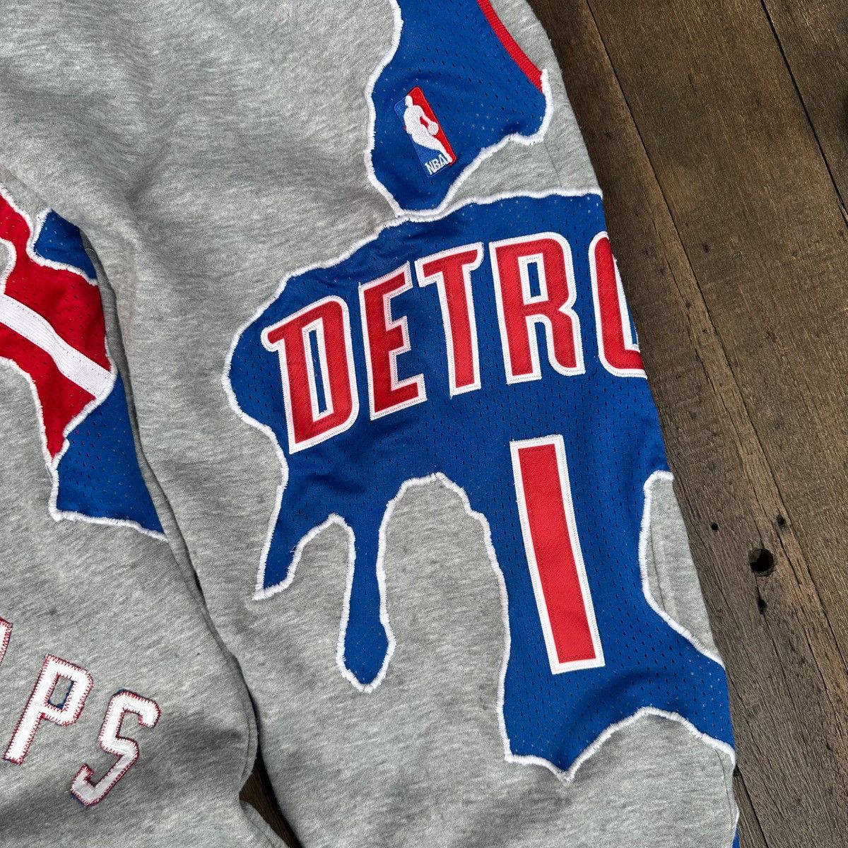 Other 2000s Detroit Pistons Billups Rework Sweatpants Size US 34 / EU 50 - 5 Thumbnail