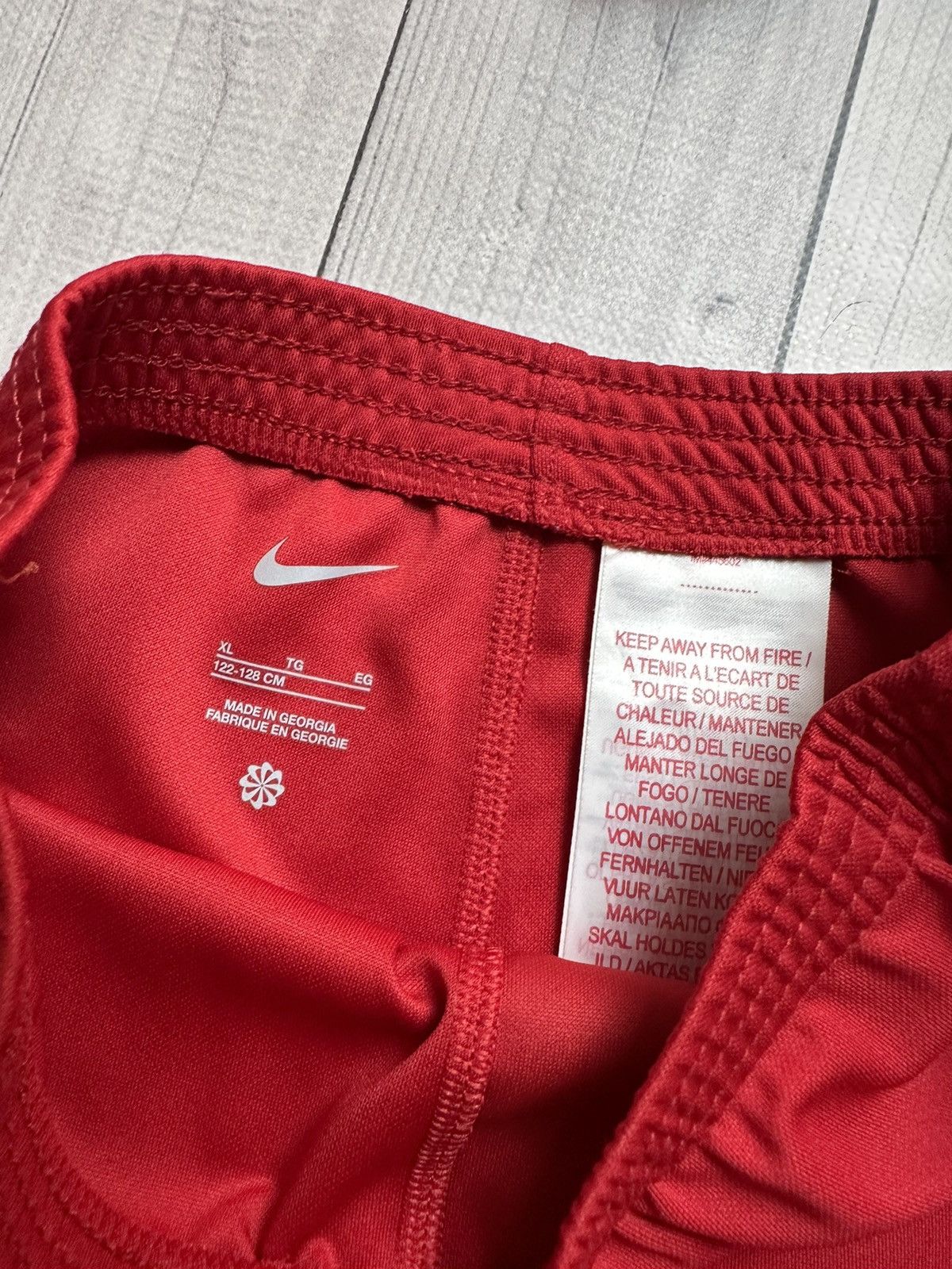 Nike Nike Liverpool soccer jersey suit Kids Size 128cm Size US XXS / EU 40 - 6 Thumbnail