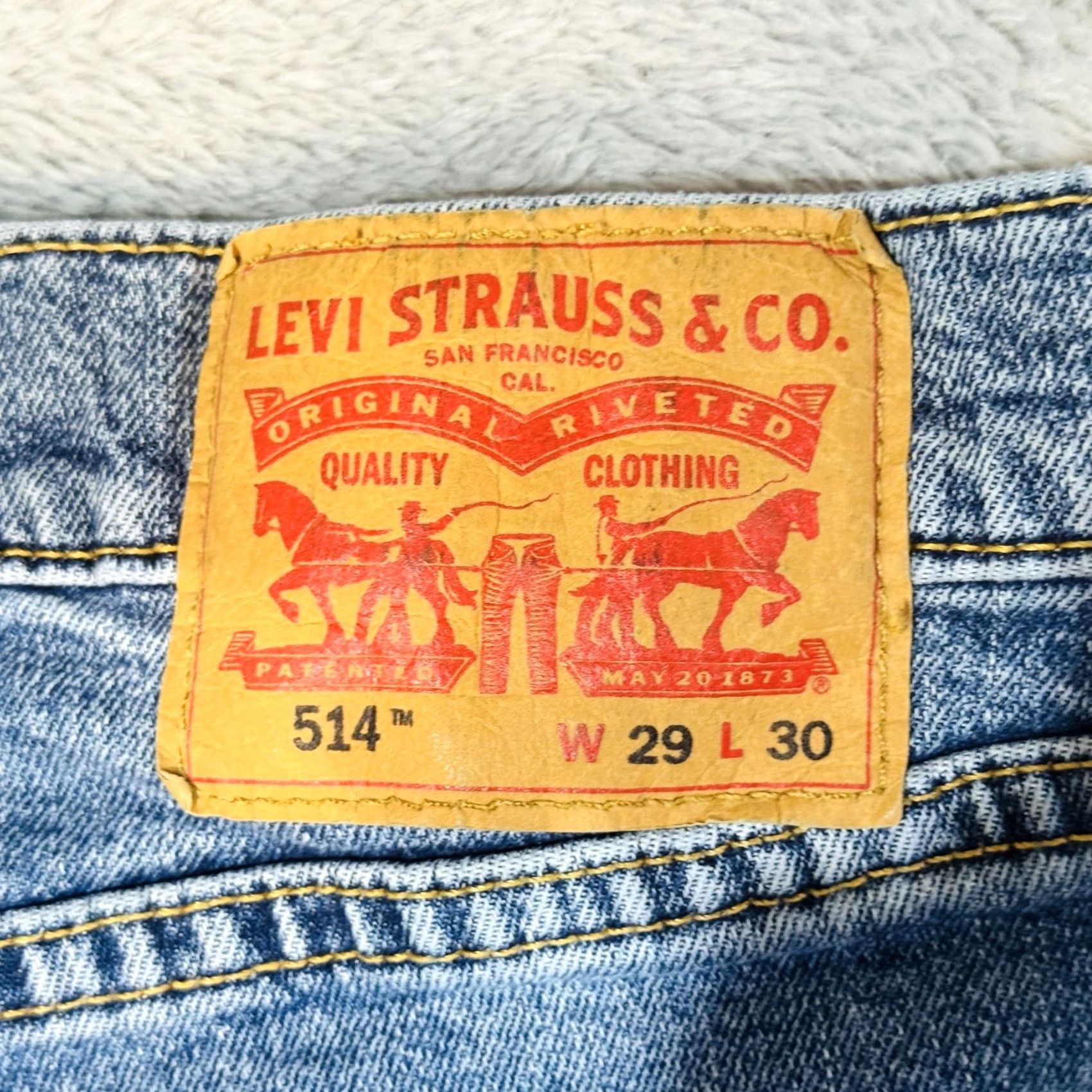 Levi's Levi's 514 Bermuda Shorts Mens 29 Blue Distressed 11 Inseam 5-Pocket Zip Fly Denim Cotton Lyocell Spandex Pocket Design Casual Summer Size US 29 - 3 Thumbnail