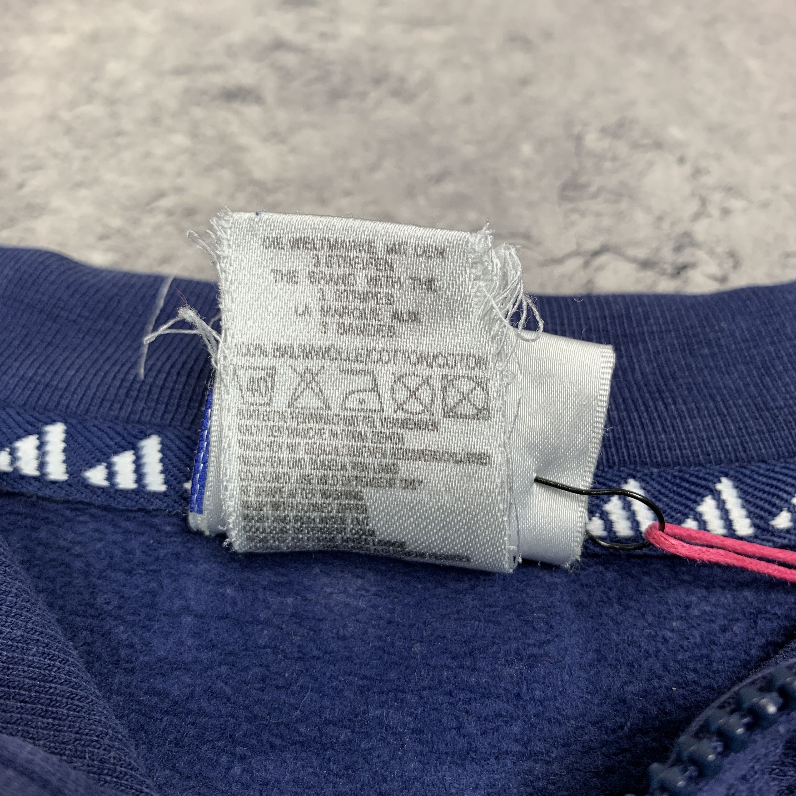Adidas × Vintage Adidas logo vintage boxy navy sweatshirt - M Size US M / EU 48-50 / 2 - 5 Thumbnail