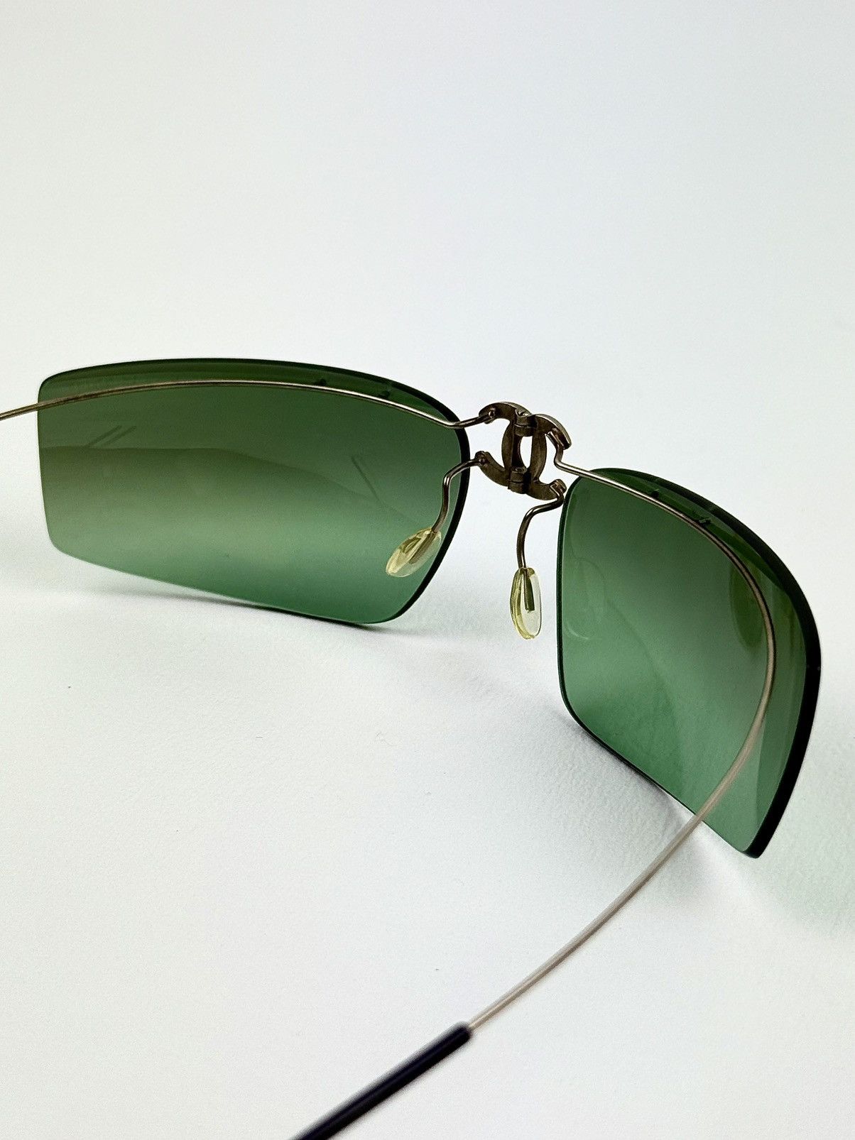 Chanel Chanel - Sports - CC - Foldable - Shield Sunglasses Size ONE SIZE - 8 Thumbnail