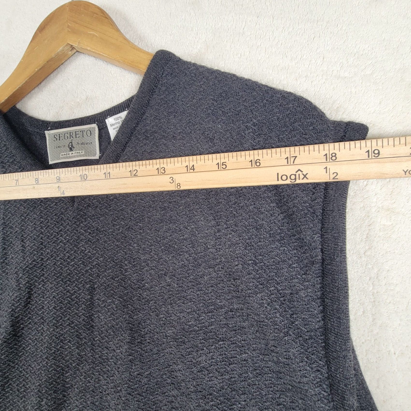 Vintage Segreto Sweater Vest Gray Mens XL 100% Merino Wool Sleeveless V-Neck Italy Size US XL / EU 56 / 4 - 6 Thumbnail