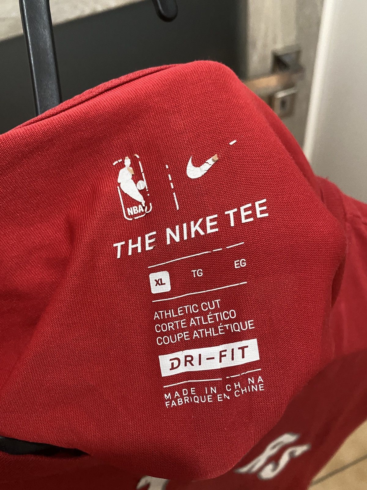 NBA × Nike NBA nike rare derozan raptors tee Size US XL / EU 56 / 4 - 2 Thumbnail